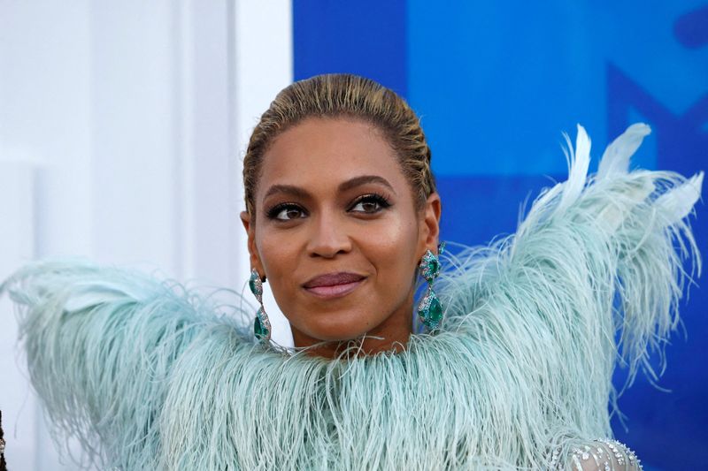 FOTO DE ARCHIVO: Cantante Beyoncé en los premios MTV 2016  28 de agosto de 2016.  (foto: REUTERS/Eduardo Munoz)