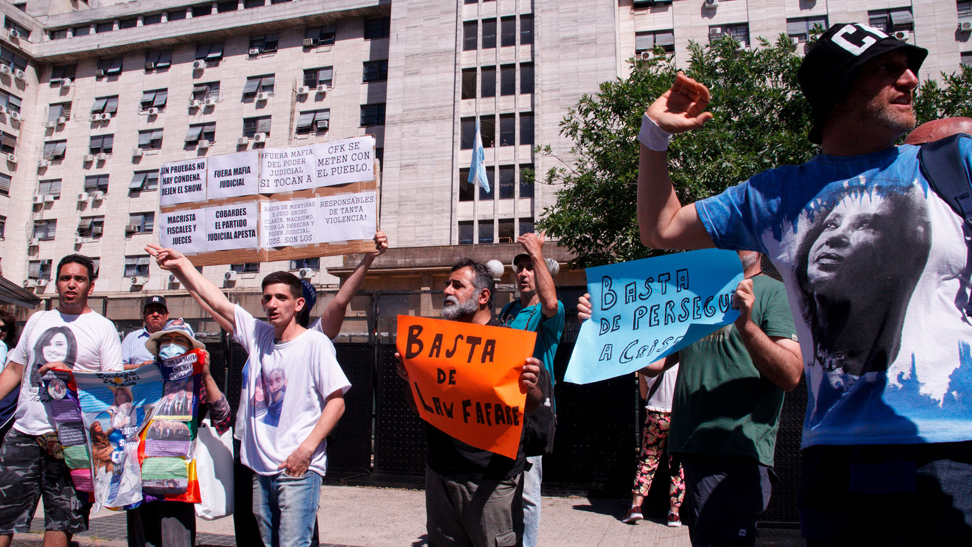 El veredicto de la Causa Vialidad, en vivo: el Tribunal pasó a un cuarto intermedio hasta la lectura de la sentencia del juicio por la obra pública que tiene como acusada a CFK