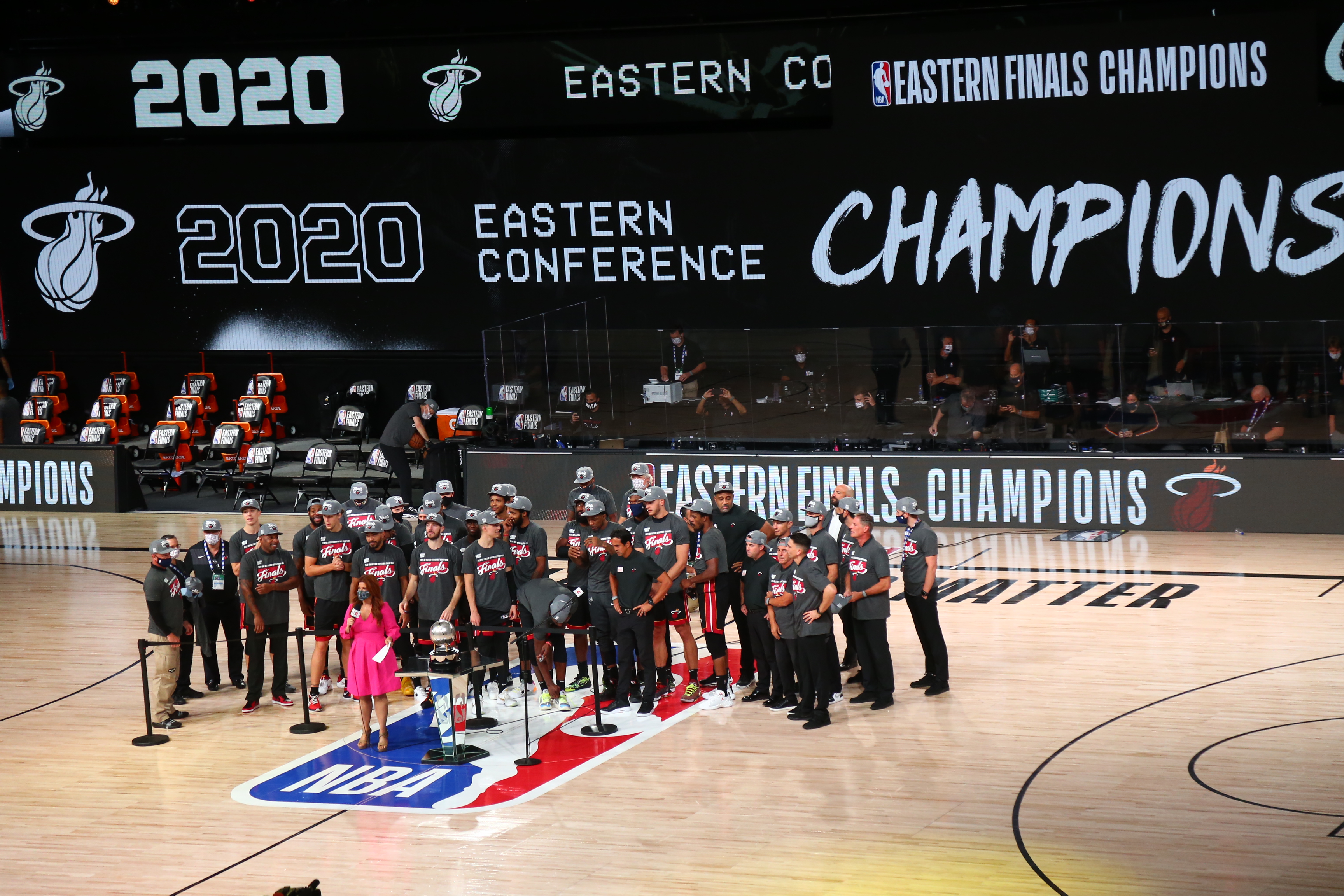 Los festejos del Heat tras consagrarse campeones de la Conferencia Este frente a Boston (Kim Klement-USA TODAY Sports)