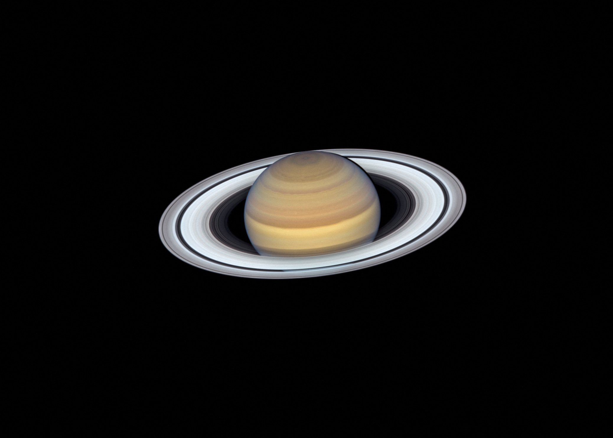 Saturno tiene un sistema de anillos de 400.000 kilómetros de diámetro (NASA)
