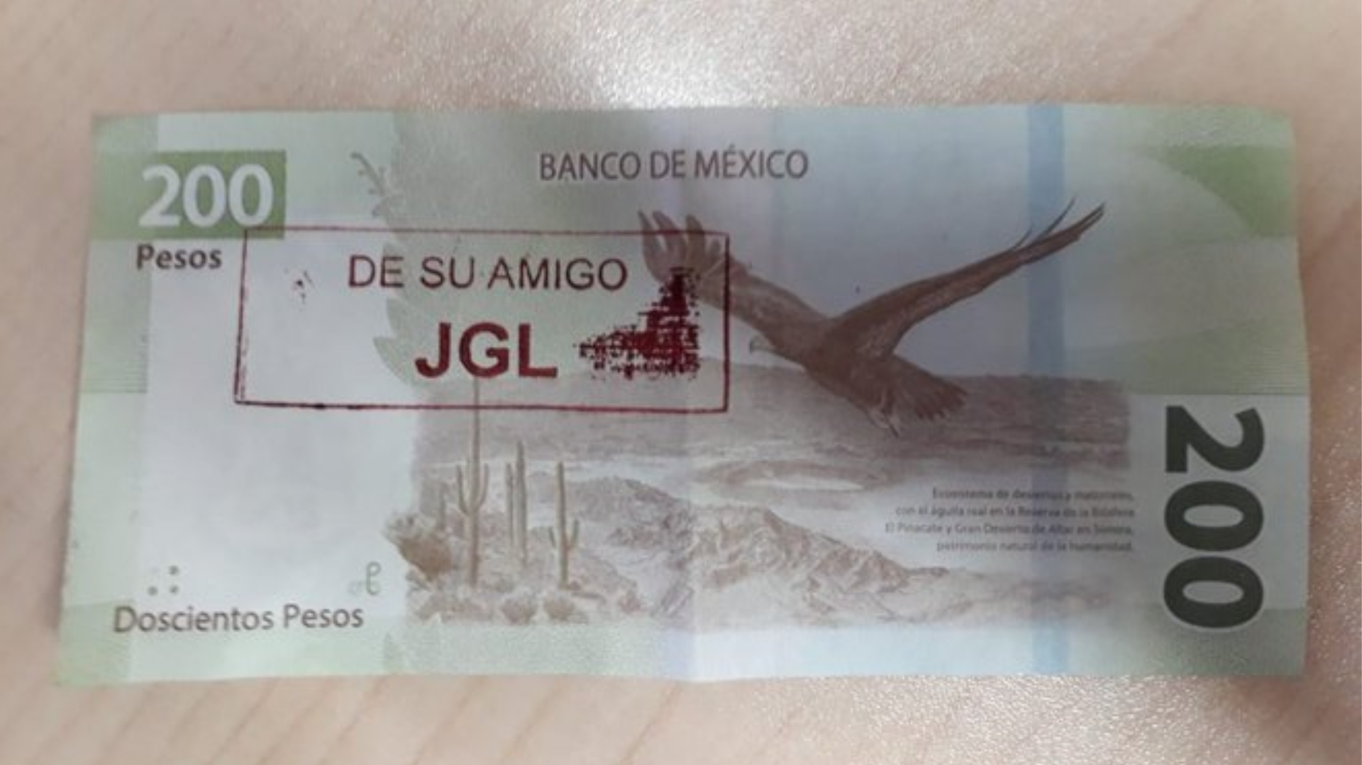 El billete fue expedido por un cajero automático que se encontraba en un Soriana de Culiacán (Foto: Twitter/@LPueblo2)