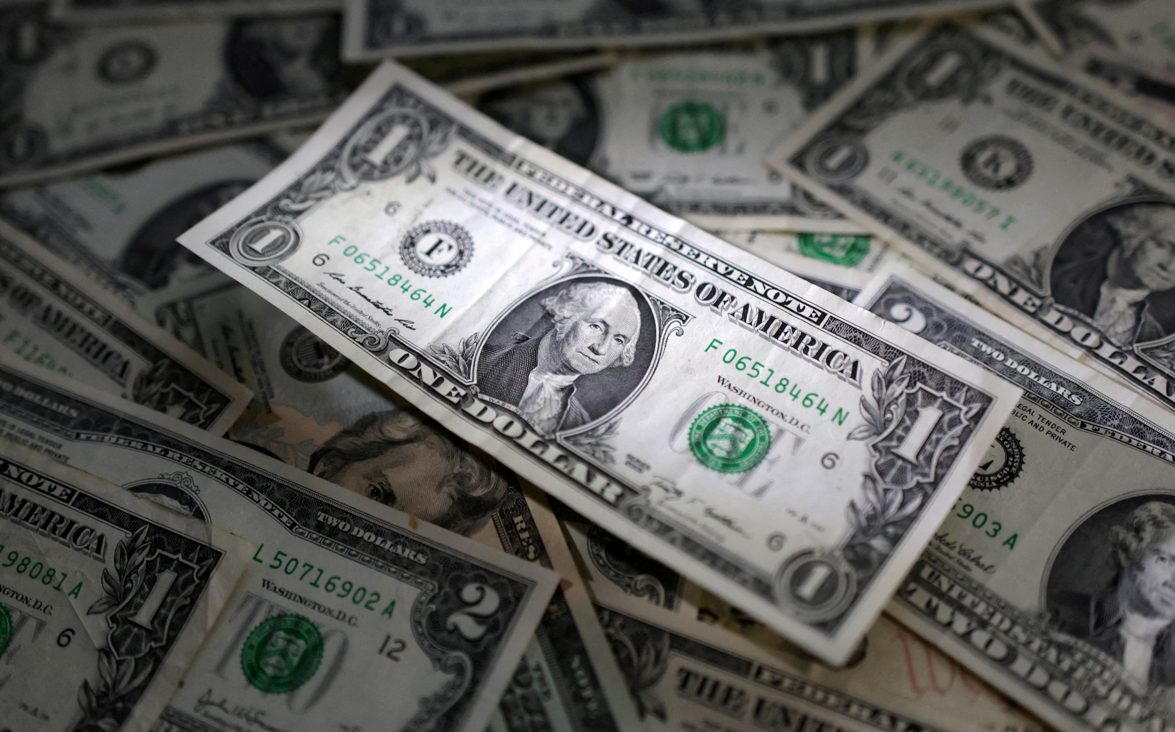 El d&oacute;lar retom&oacute; la baja y se consolida como 