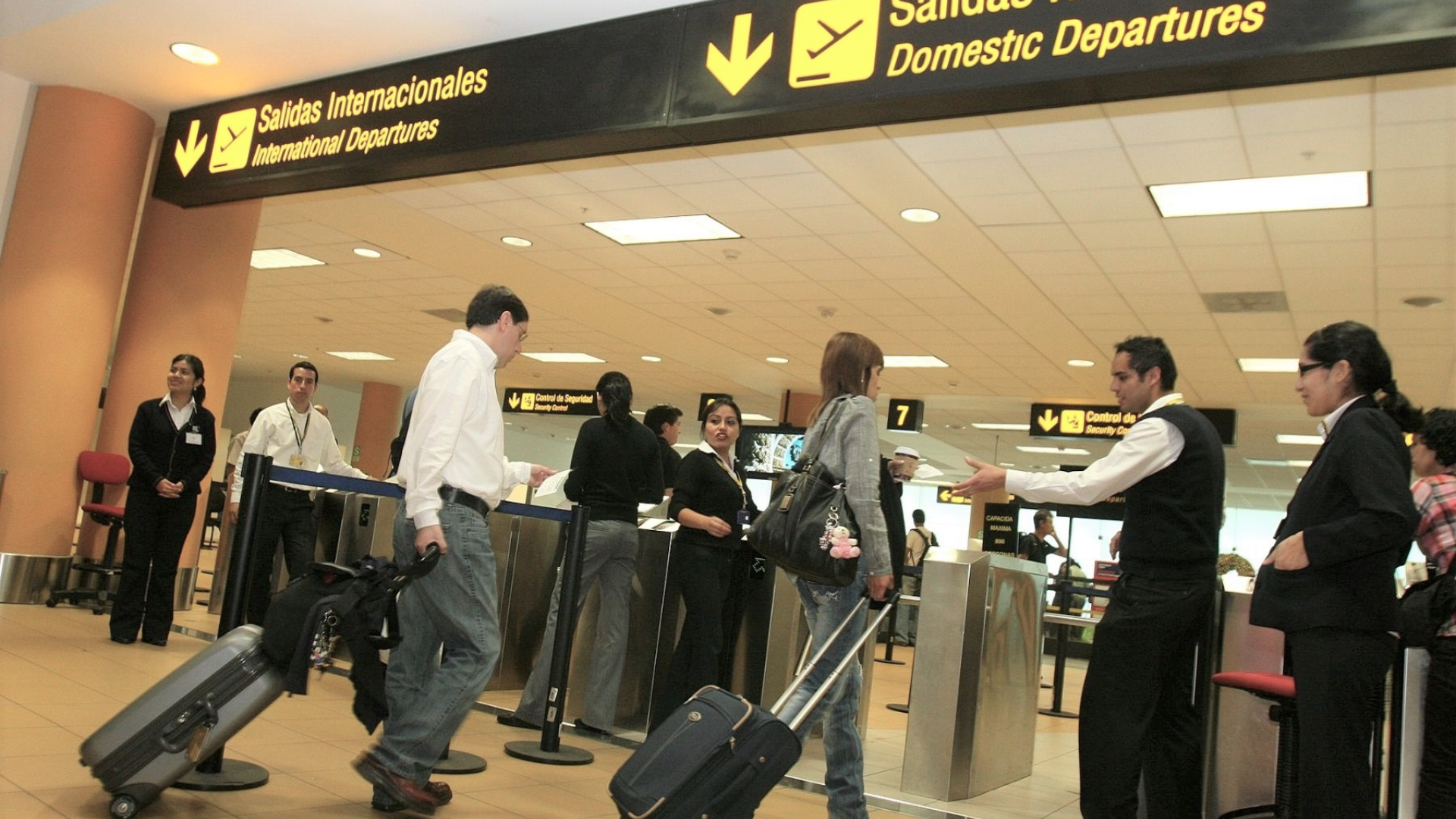 Migraciones: desde el 29 de mayo se eliminará el sellado de pasaportes en todos los aeropuertos del Perú