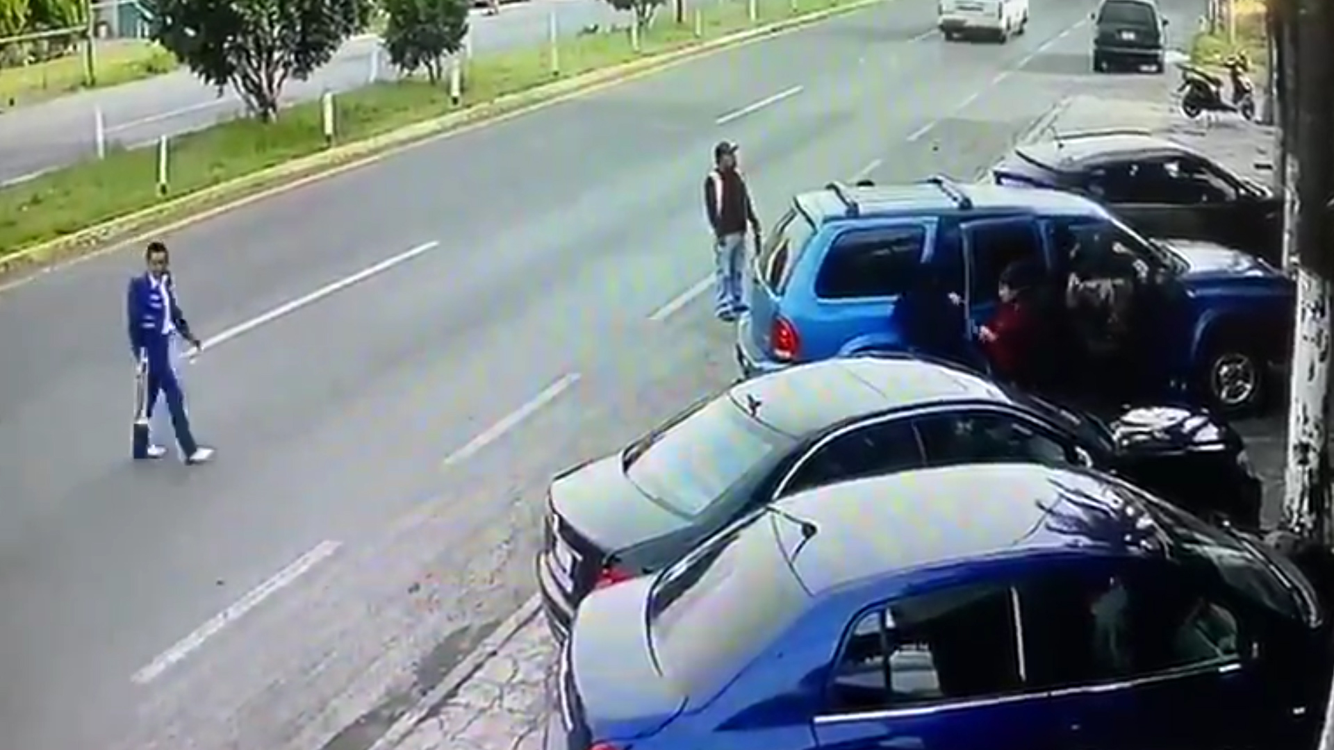 El Aterrador Momento En Que Un Mariachi Murió Aplastado Por Un Tráiler