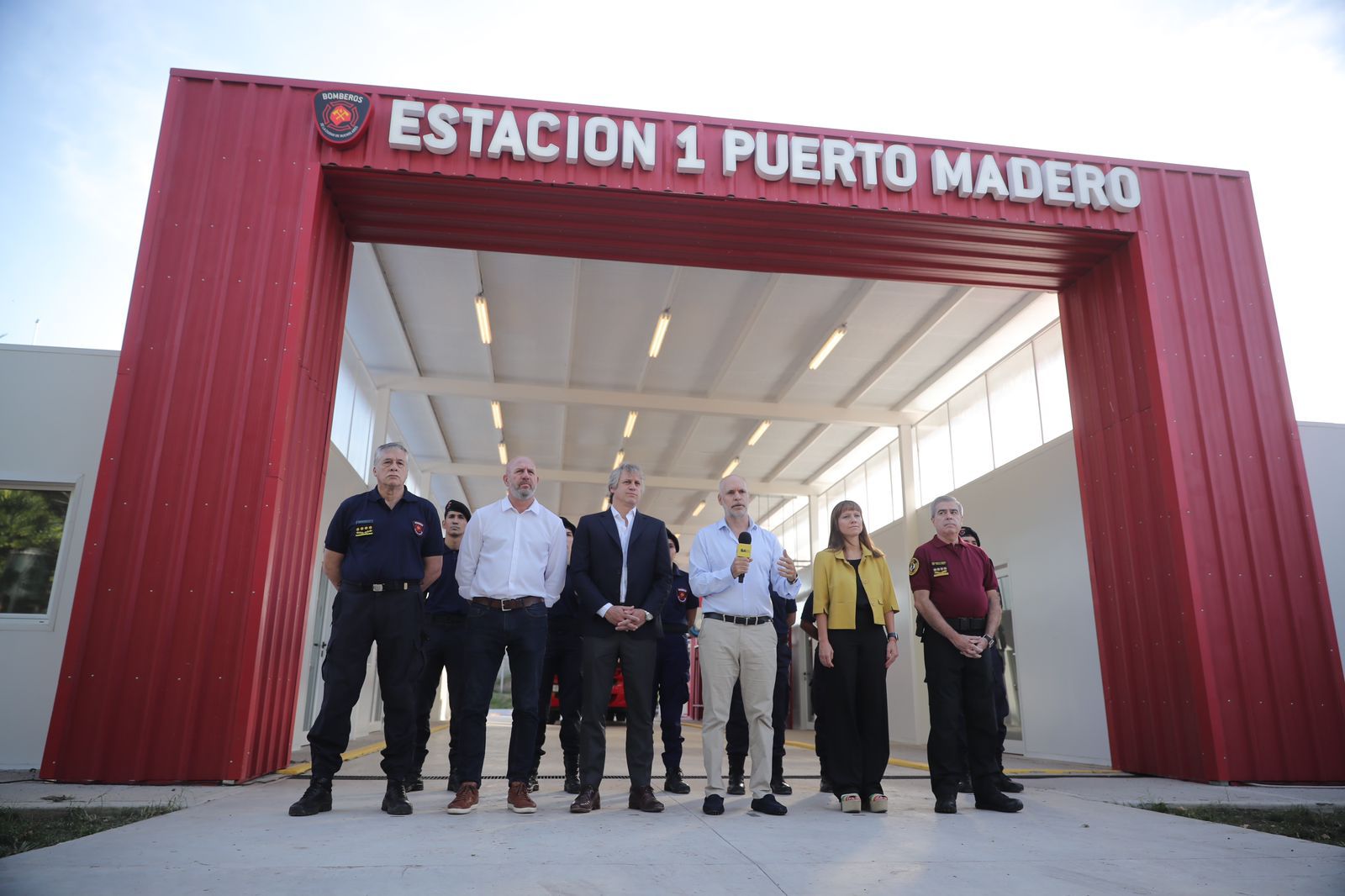 Horacio Rodríguez Larreta inauguró el nuevo Destacamento de Bomberos en el barrio porteño de Puerto Madero.