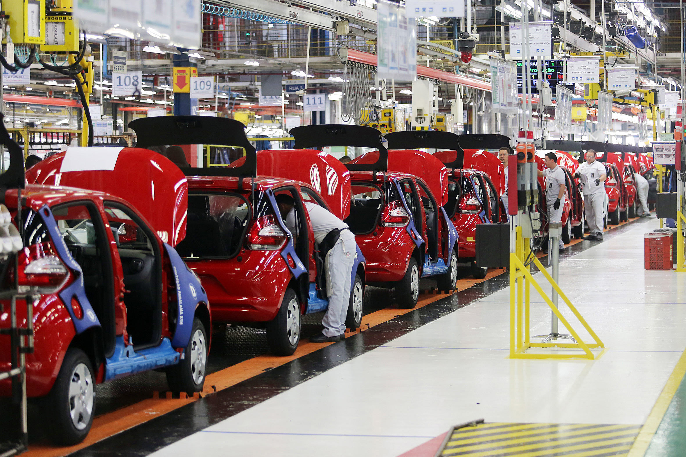 La industria manufacturera cayó 1,3 por ciento en febrero. EFE/Paulo Fonseca/Archivo
