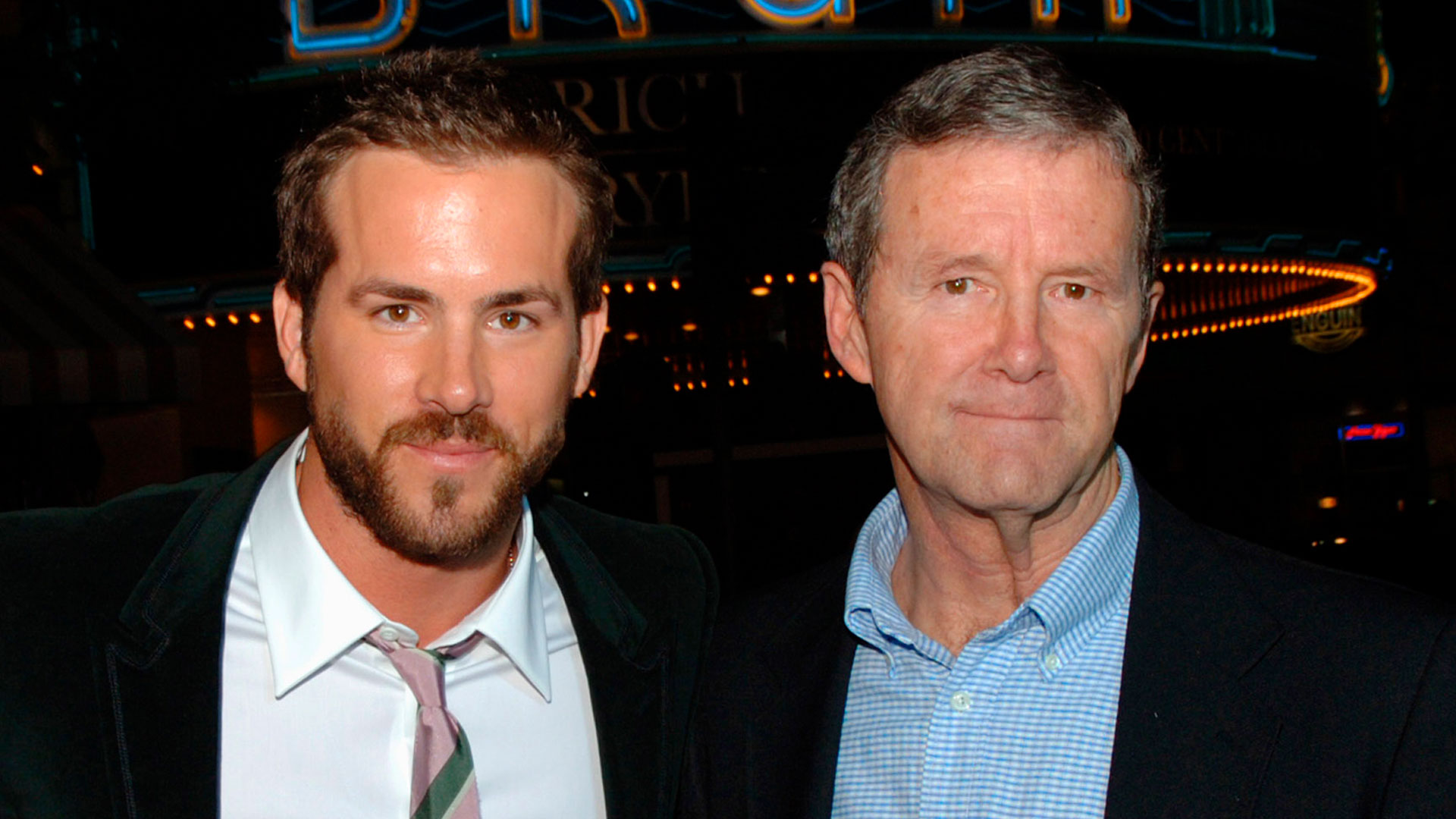 Ryan Reynolds with his father, Jim Reynolds (Photo: Getty)