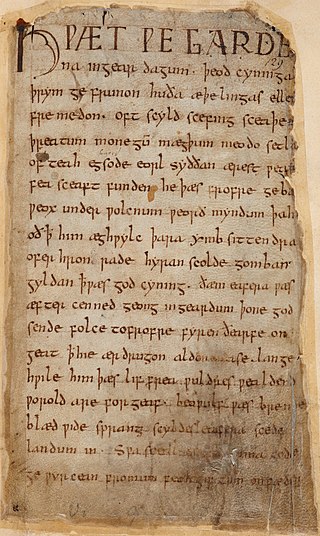 Imagen primera página de Beowulf actualmente en custodia de la Biblioteca Británica
