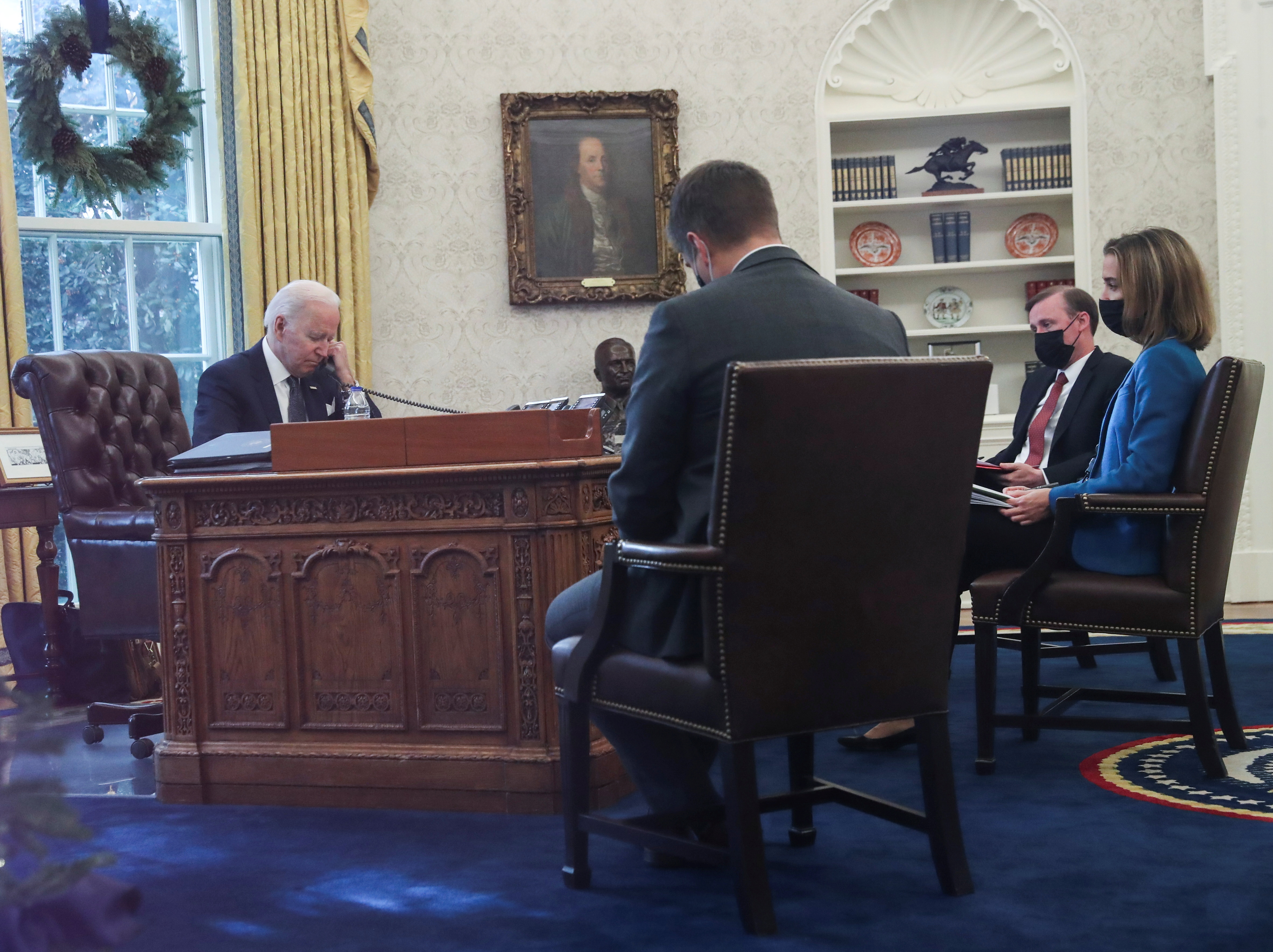 El presidente Joe Biden mantuvo una llamada telefónica con su par Volodimir Zelensky (REUTERS/Leah Millis)