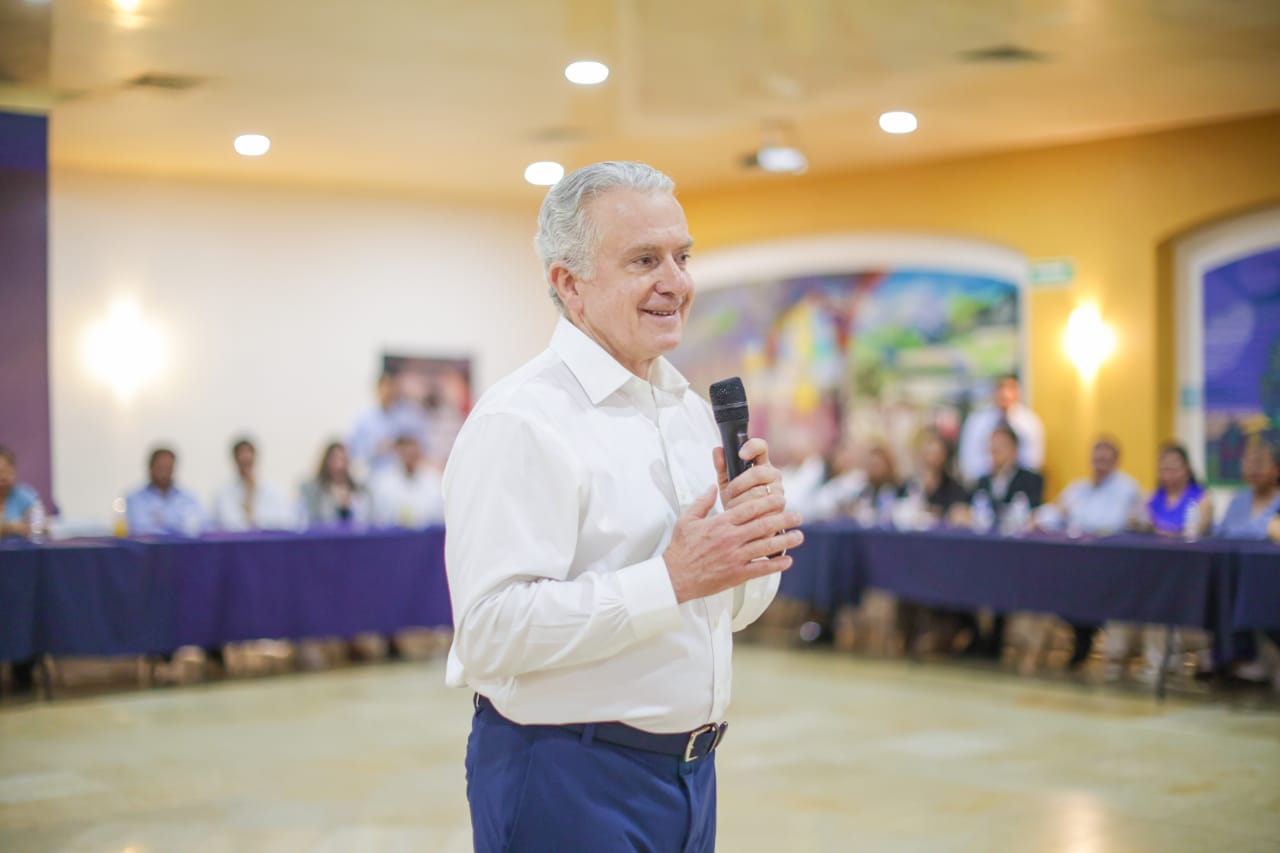 El panista Santiago Creel es considerado uno d elos aspirantes a la candidatura de la Alianza Va por México. FOTO: Especial