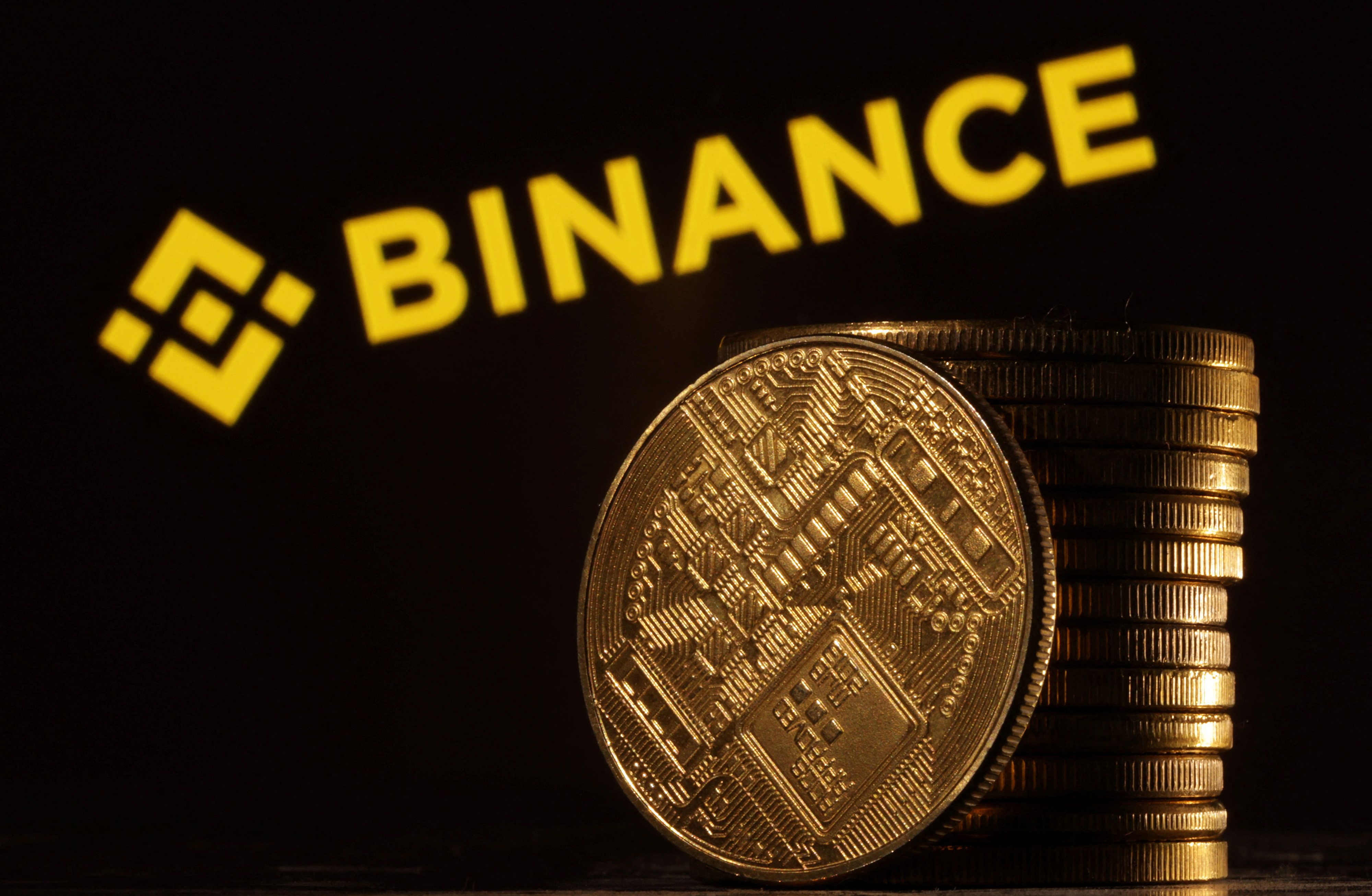 Binance advirtió a sus clientes de EEUU que saquen sus dólares de la plataforma ante el asedio de los reguladores