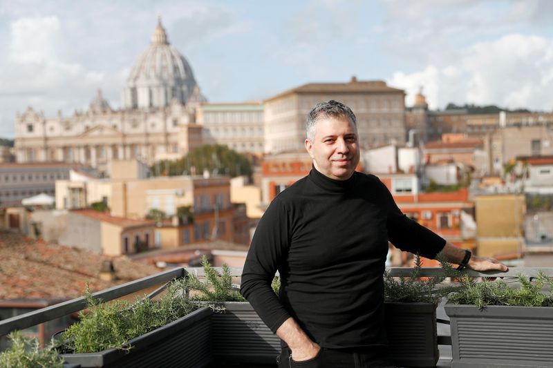Evgeny Afineevsky, director del documental sobre el papa Francisco titulado "Francesco" (REUTERS/Guglielmo Mangiapane)