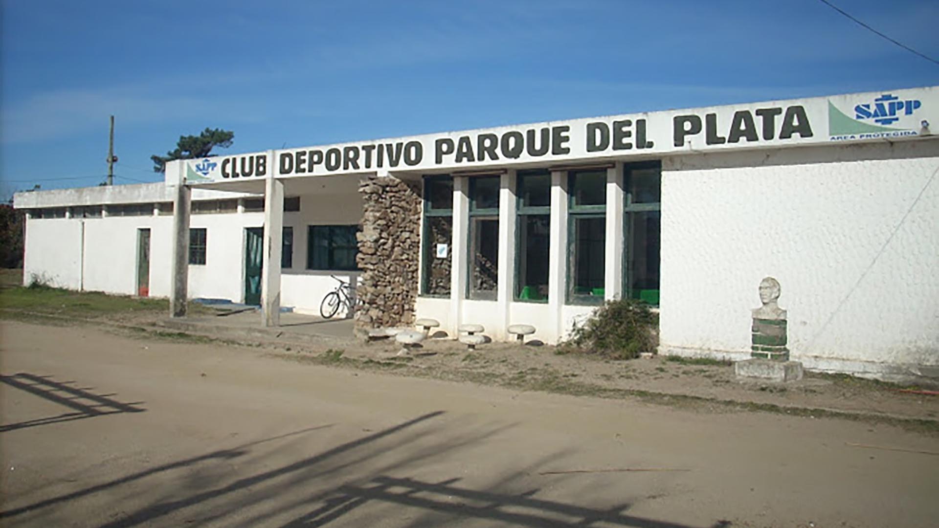 El club fue fundado en 1948 y, tras algunos años sin actividad, su equipo de fútbol volvió a participar el la tercera división del fútbol uruguayo en 2017


