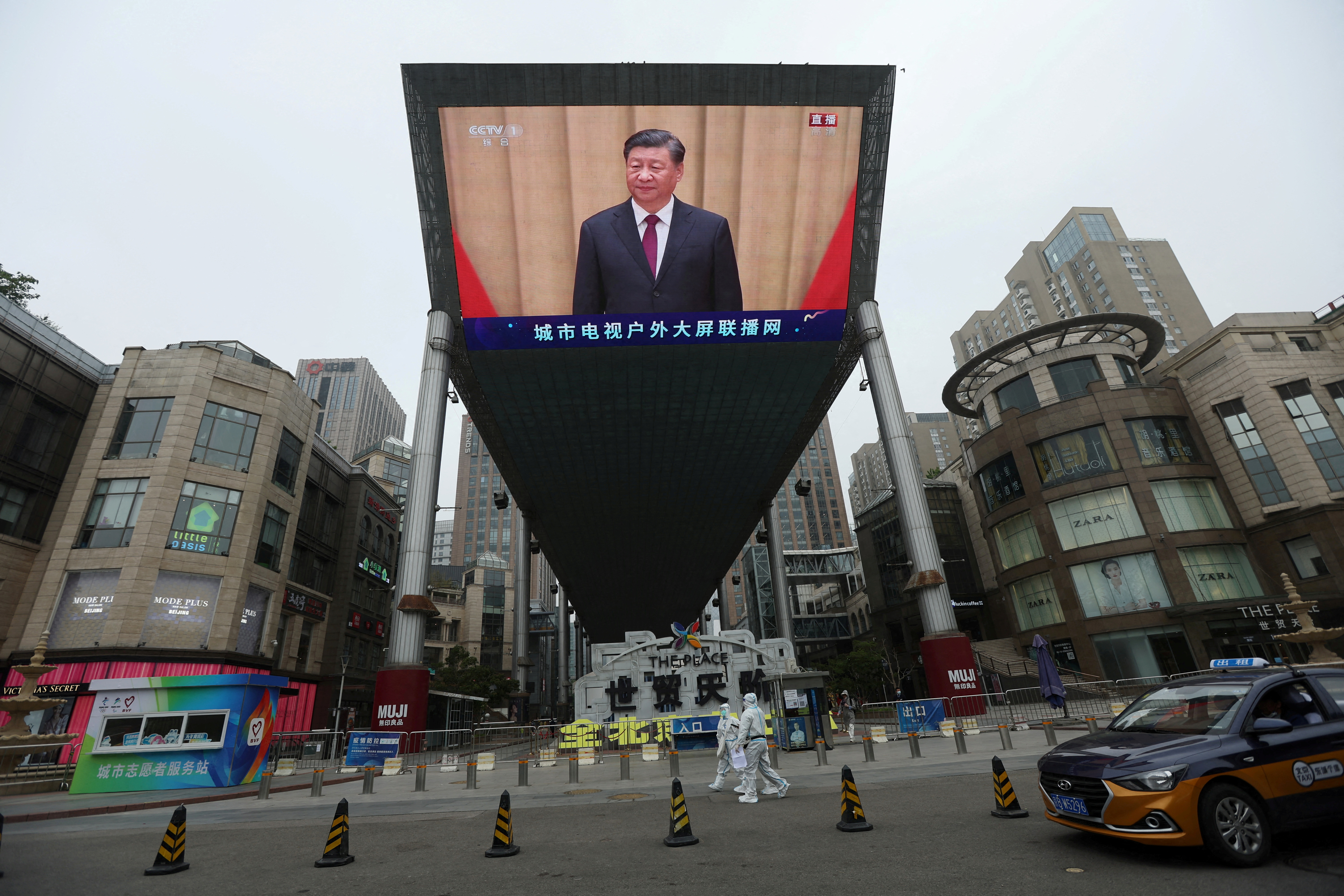 Xi Jinping salió de China por primera vez desde el inicio de la pandemia para celebrar el 25 aniversario de la devolución británica de Hong Kong