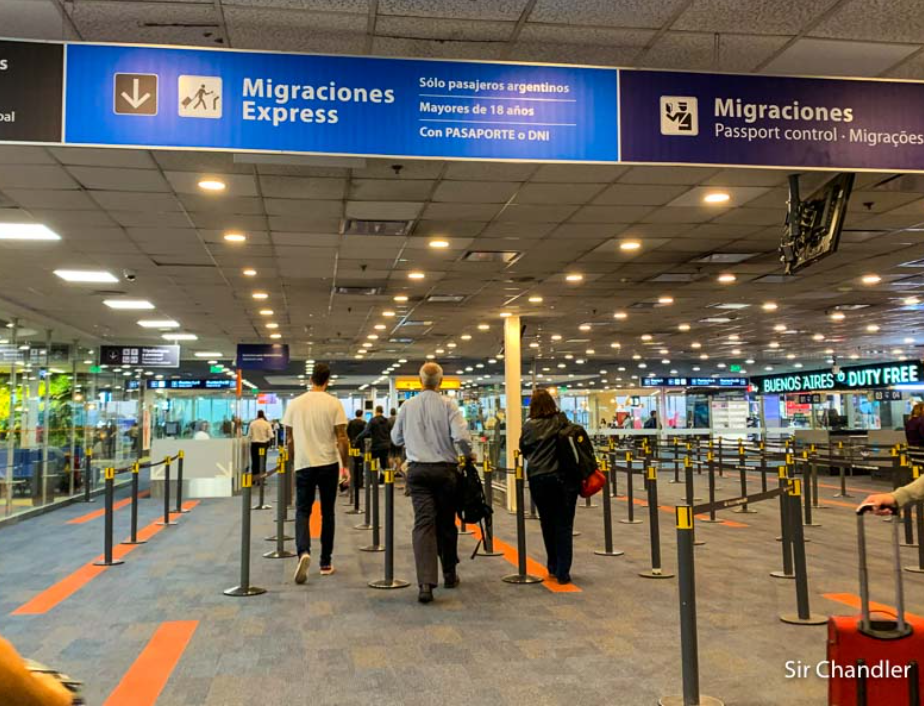 En los últimos tres años se redujo la cantidad de extranjeros radicados en nuestro país
