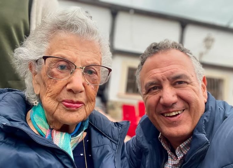 El lado más personal de Roberto Brasero, el 'gurú' del tiempo que creció en un cuartel de la Guardia Civil y es padre de familia numerosa - Infobae