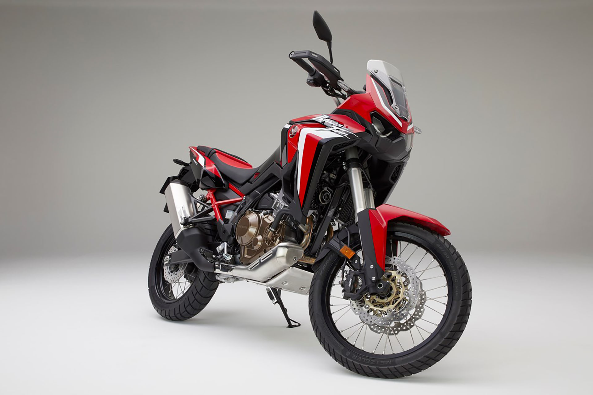 Las motos también llevan el color rojo como emblema (Honda)