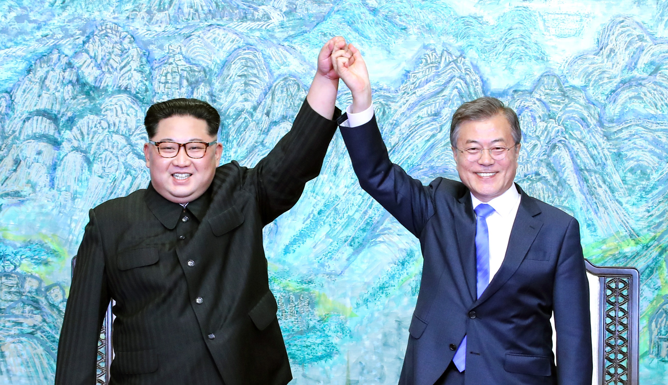El líder norcoreanao, Kim Jong.un, y el presidente de Corea del Sur, Moon Jae-in
