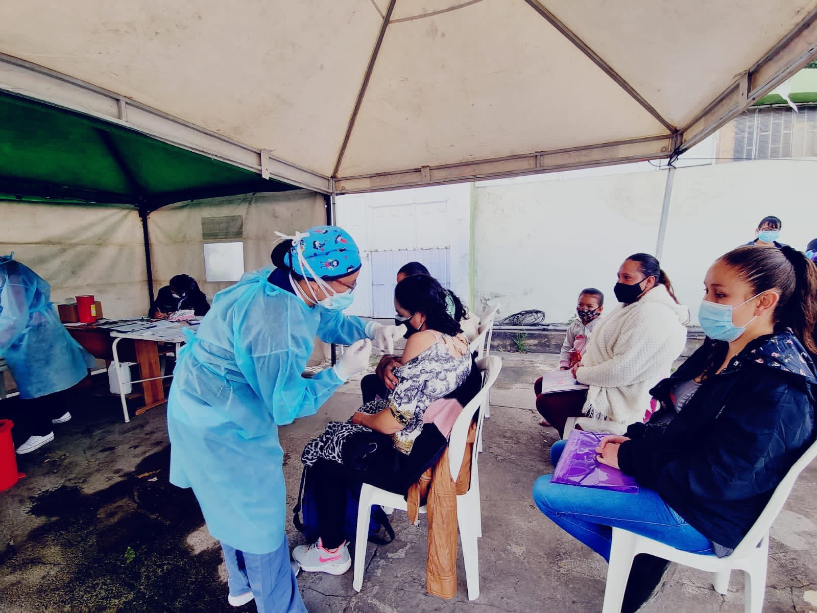 En la imagen madres gestantes y lactantes siendo vacunadas contra el covid-19 en Cundinamarca, el pasado 25 de julio de 2021. Foto: Gobernación de Cundinamarca.