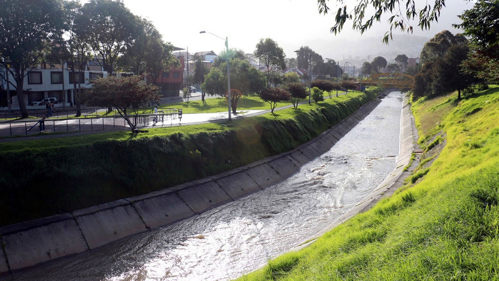 Río Fucha al sur de Bogotá. Foto cortesía Alcaldía Local de Antonio Nariño
