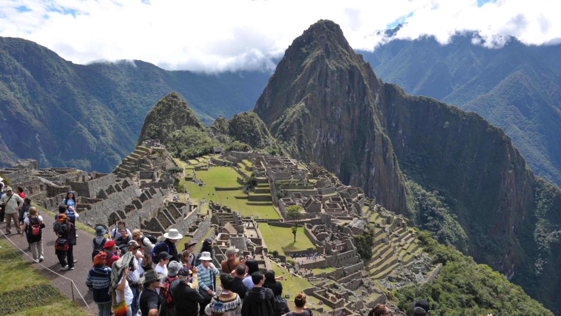 16 países alertaron a sus ciudadanos sobre la crisis en el Perú y recomendaron no planificar viajes o venir al país. (Andina)