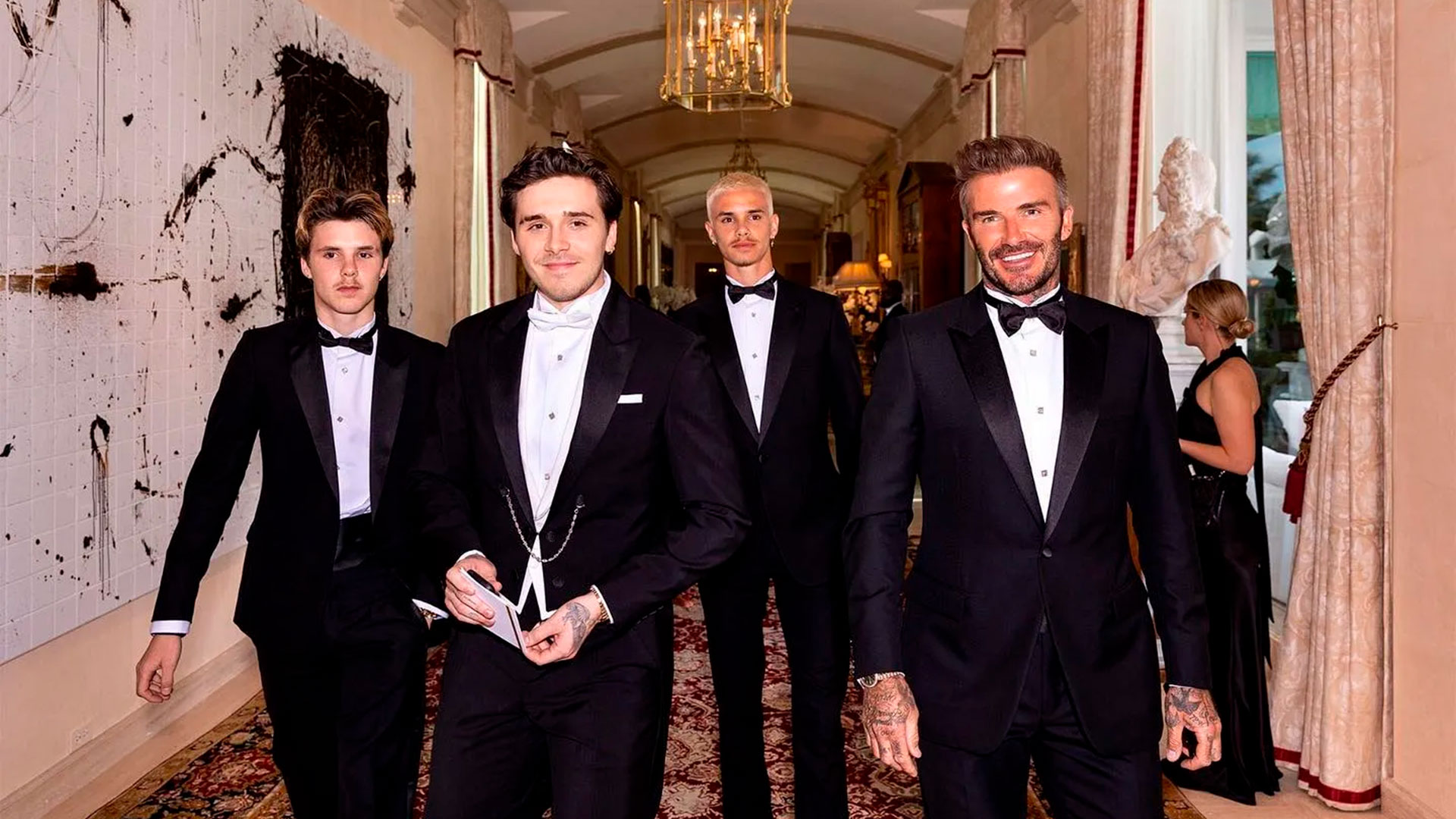 The luxurious gift that David Beckham and his wife Victoria gave to their son for their marriage: the wedding photos