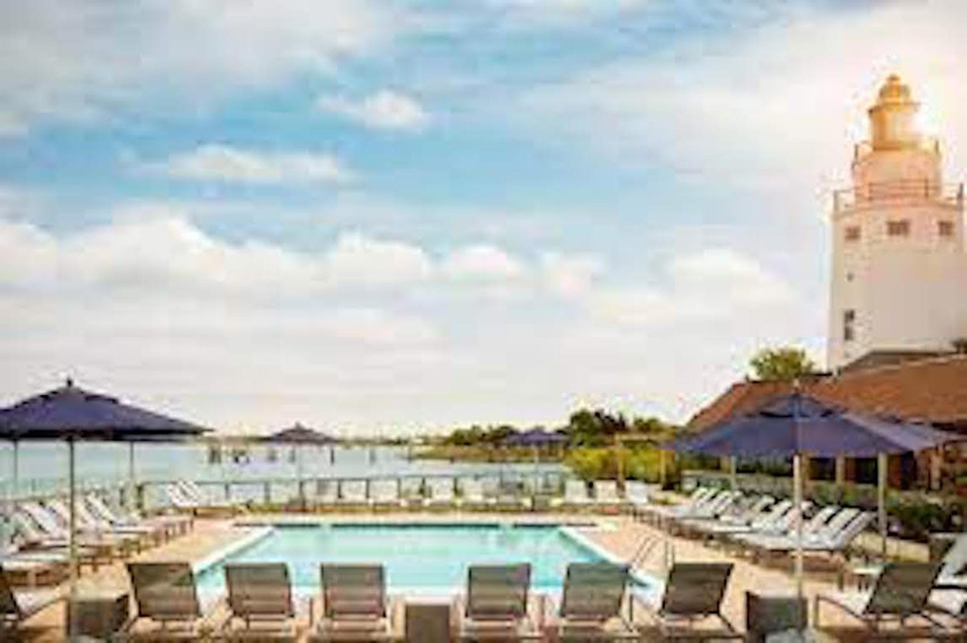 Gurney’s es el único hotel de lujo en los Hamptons que se encuentra justo en la playa (foto: Gurney Star Resort Marina)