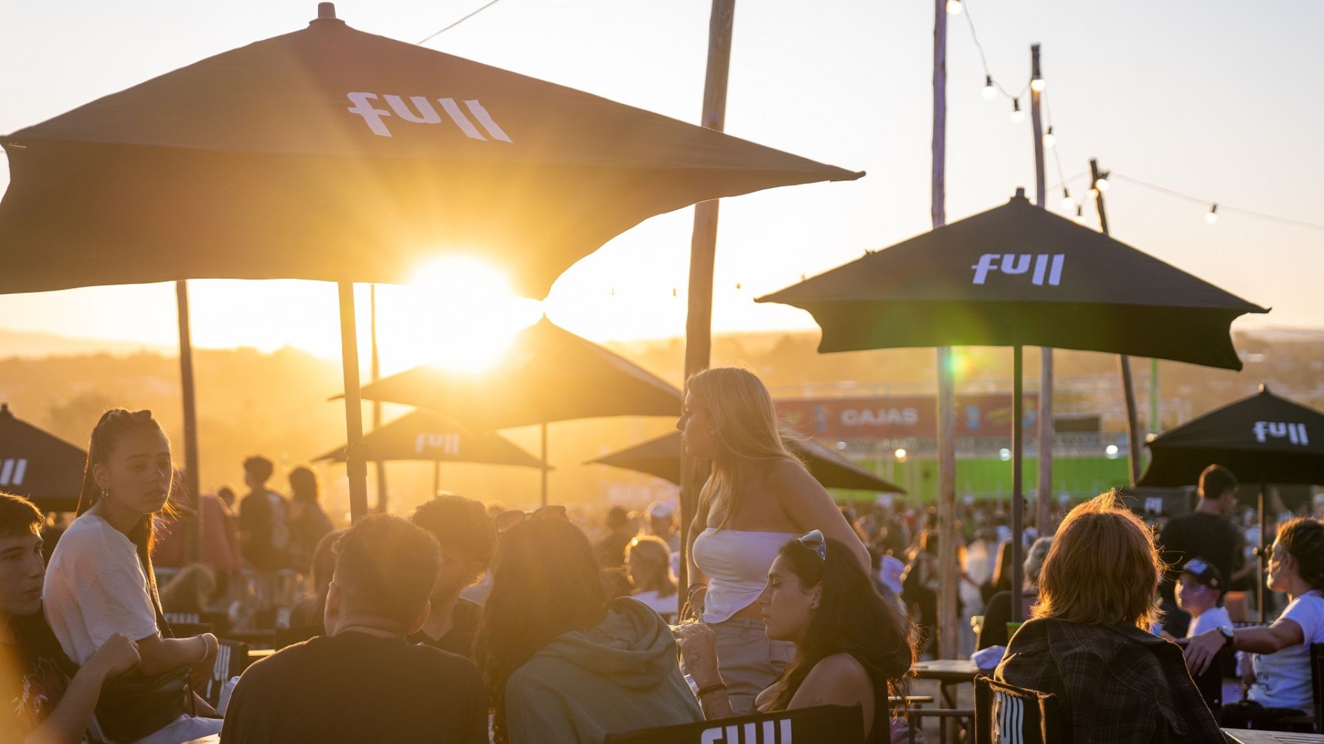 El atardecer le sumó energía a la principal fiesta del rock del país (YPF)