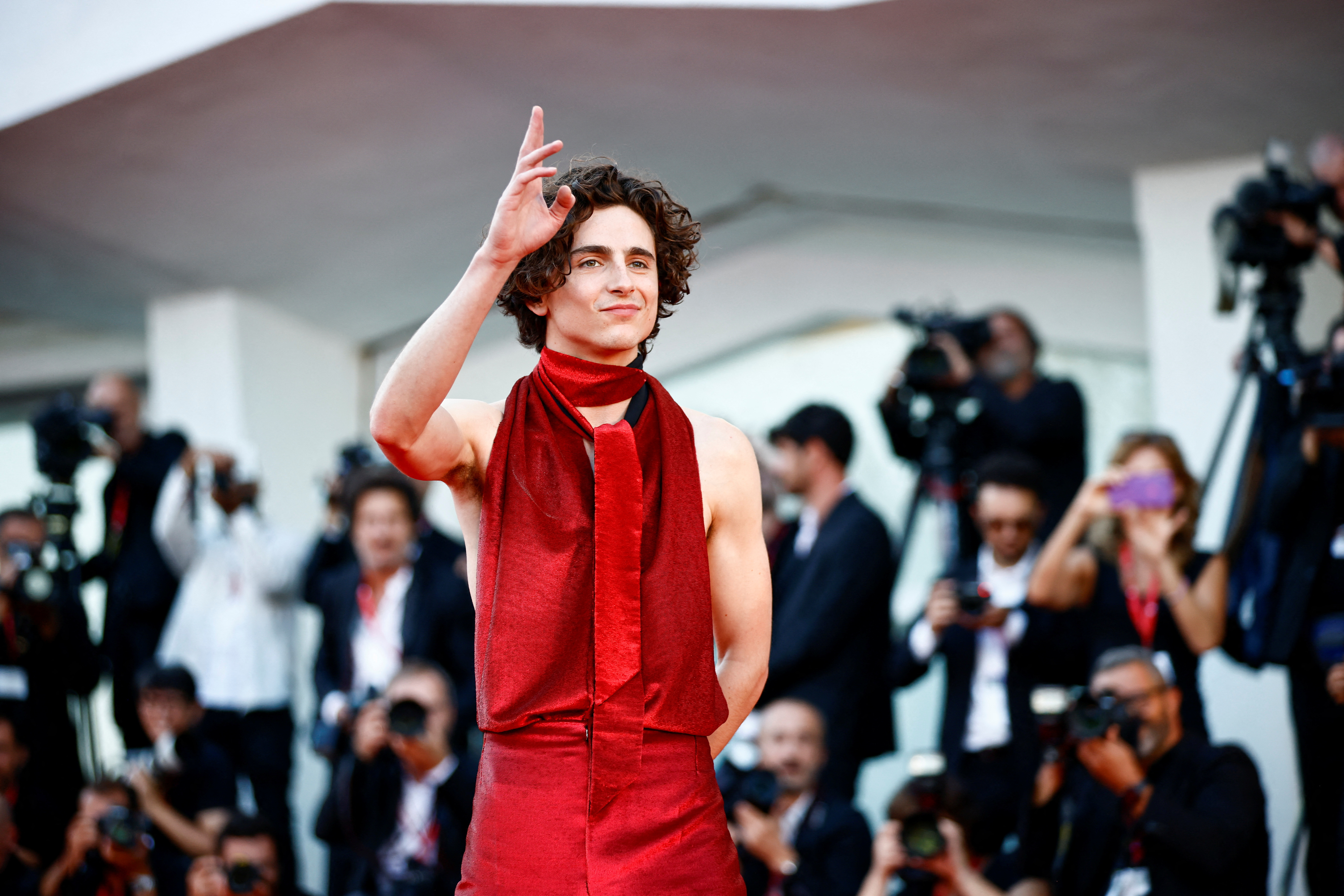 Timothée Chalamet en la premiere de "Bones and All"  en el Festival de Venecia (Reuters)