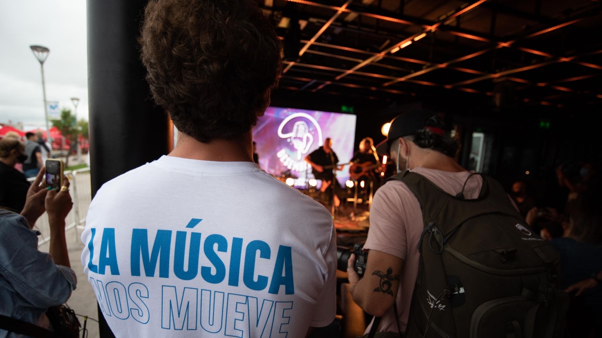 Recital sorpresa de la música que mueve a los turistas en Mar del Plata