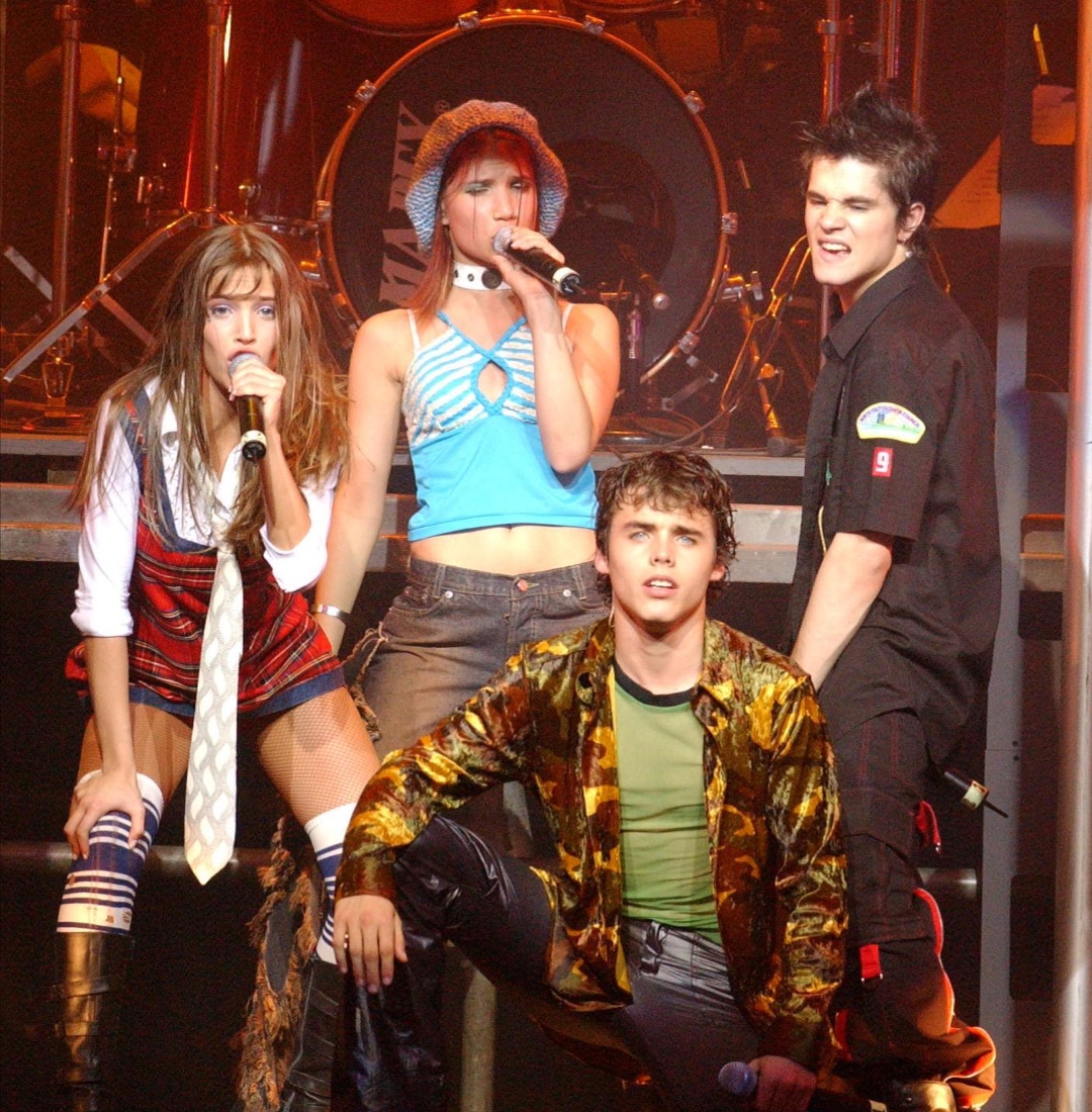 Erreway, la banda integrada por Luisana Lopilato, Felipe Colombo, Benjamín Rojas y Camila Bordonaba que surgió del programa