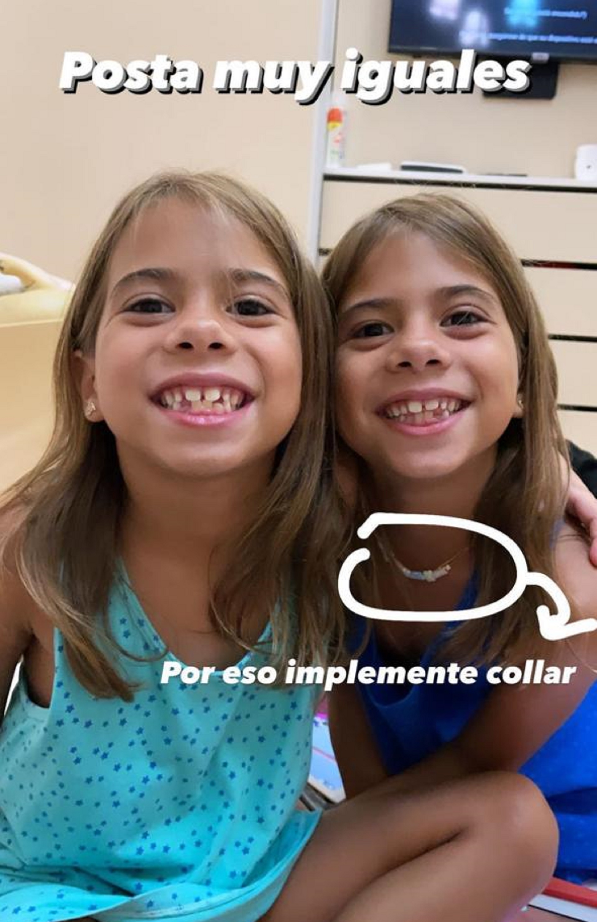 Charis y Bella, las hijas gemelas de Cinthia Fernández y Matías Defederico (Foto: Instagram)