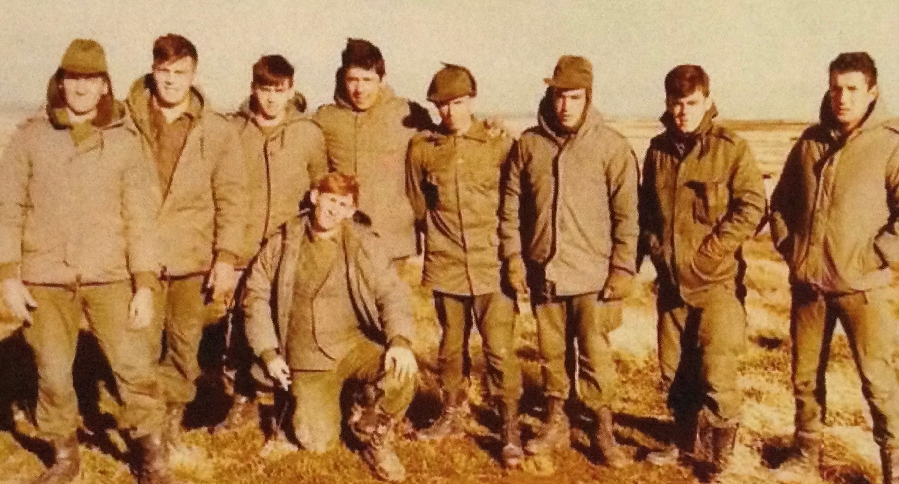 Algunos de los soldados del Regimiento 3 que protagonizaron uno de los últimos contraataques de la guerra. 