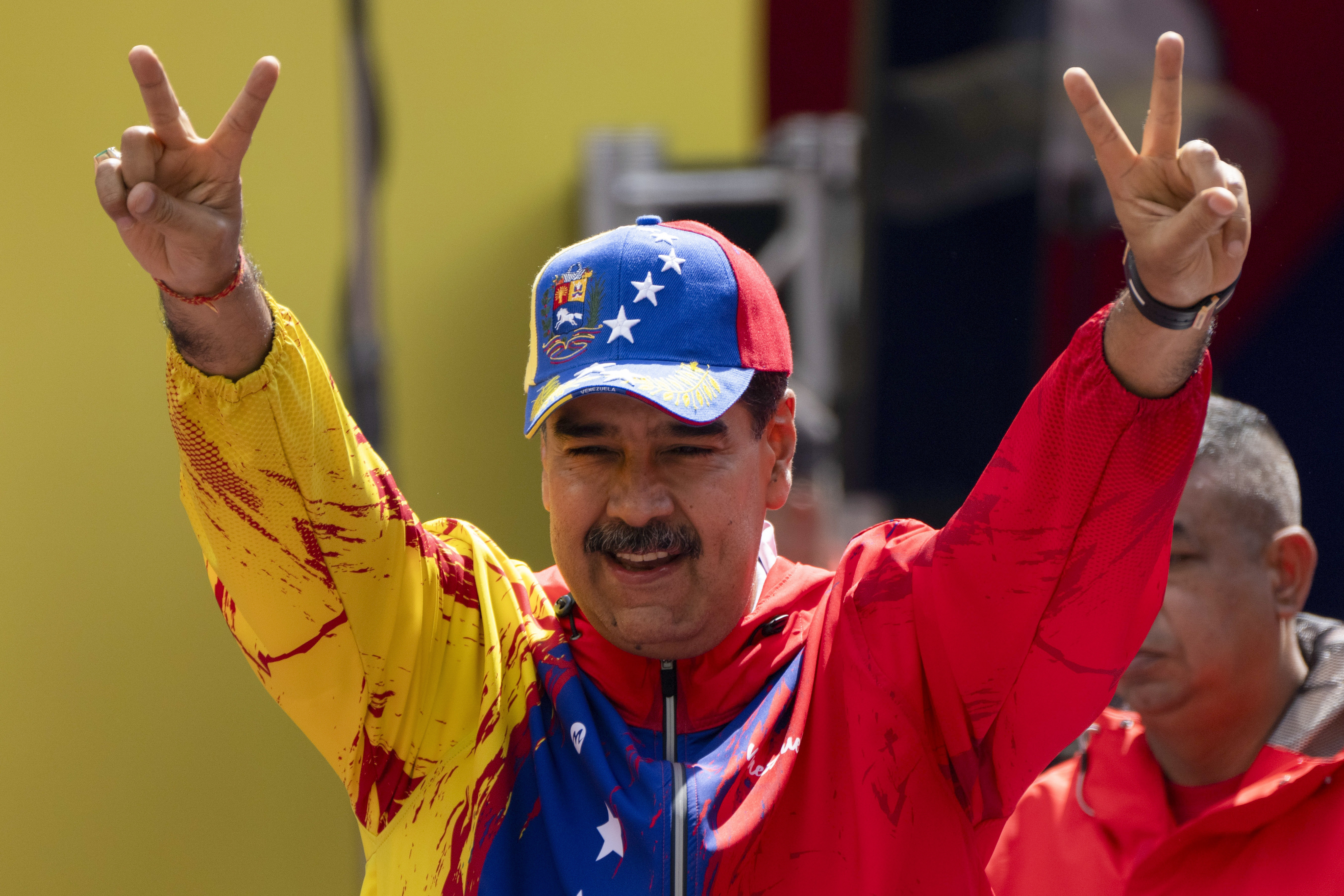 Maduro avanza a unas elecciones a la medida: 11 de los partidos políticos están intervenidos por la justicia chavista