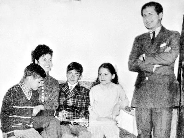 Gustavo Petro con su familia. Foto: archivo particular.