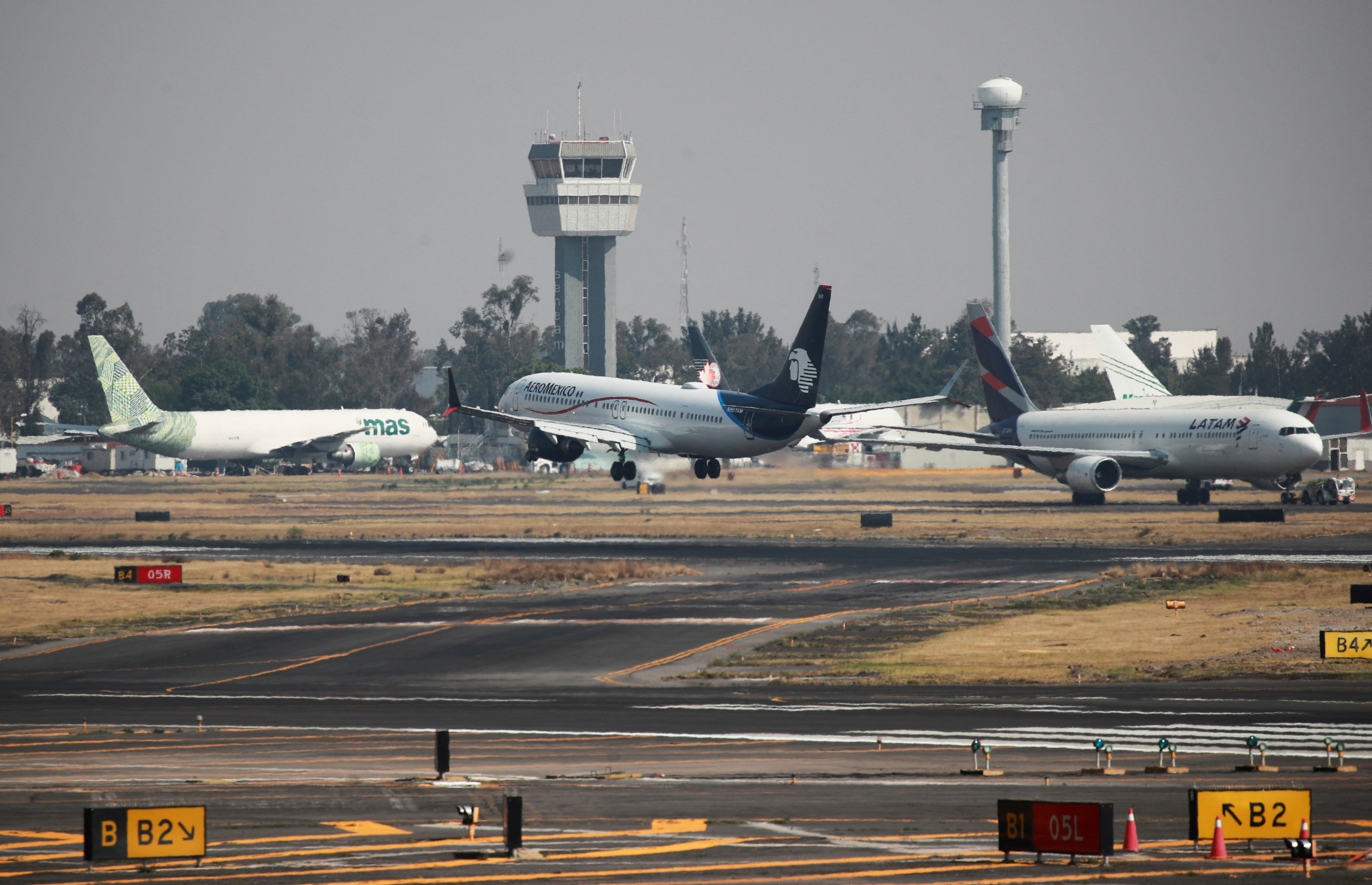 La aerolínea dio un giro inesperado por supuestas fallas en el motor REUTERS/Henry Romero