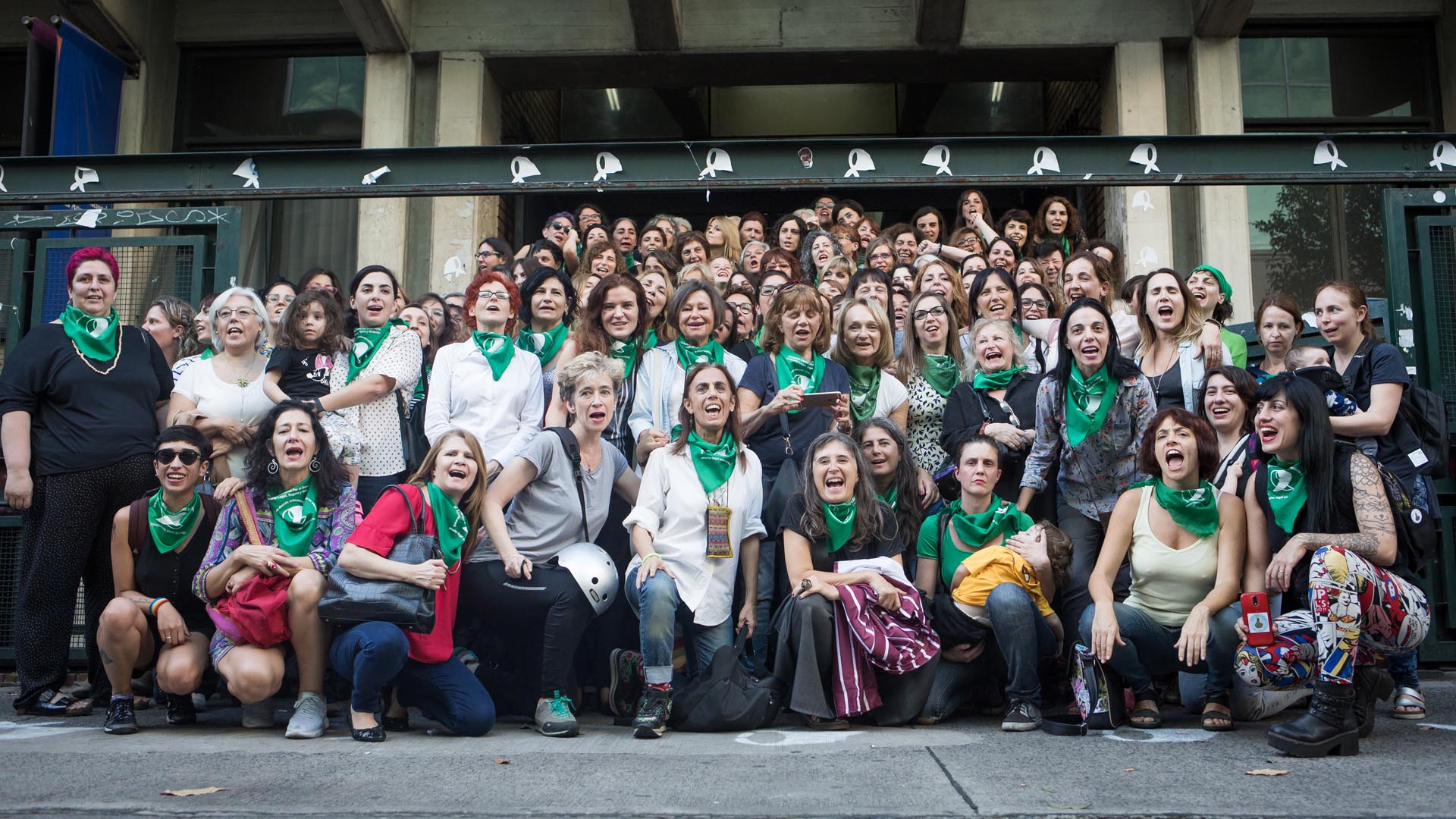 “Fuego verde”, el texto colectivo de las escritoras argentinas por el aborto legal