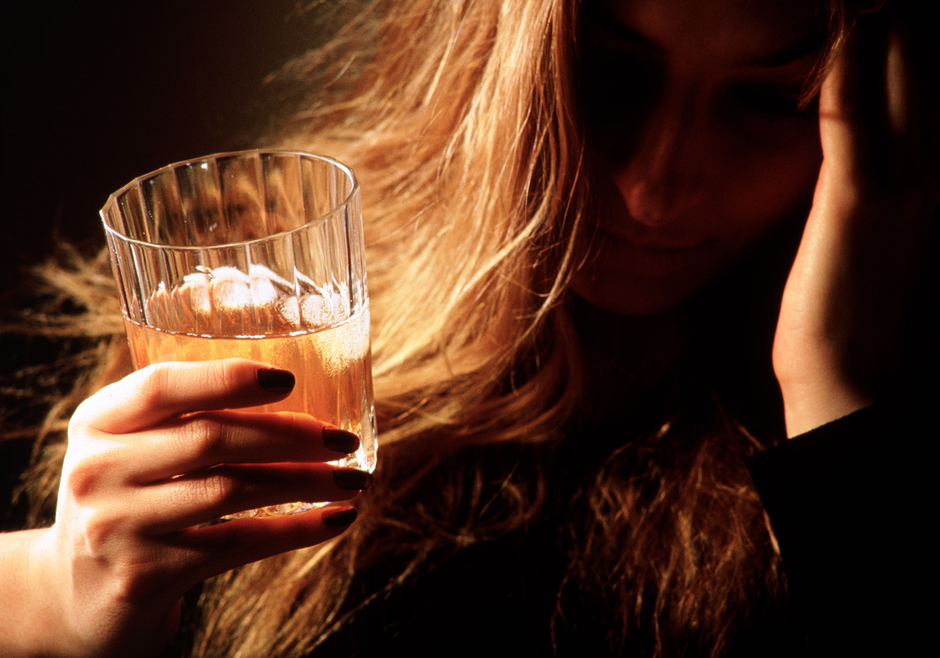 El consumo de alcohol puede ser un factor de riesgo de la enfermedad de Alzheimer 