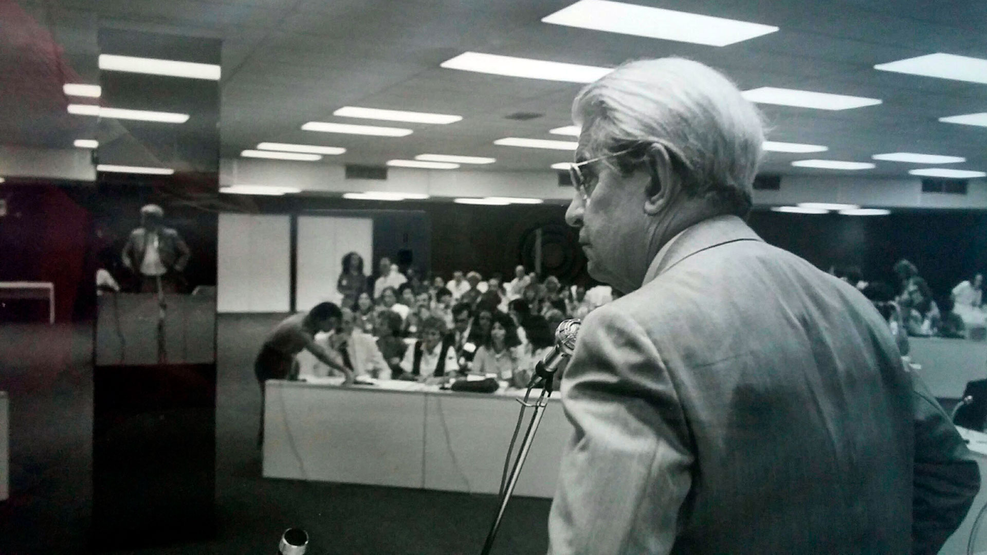 Lacan dicta el seminario de Caracas en 1980