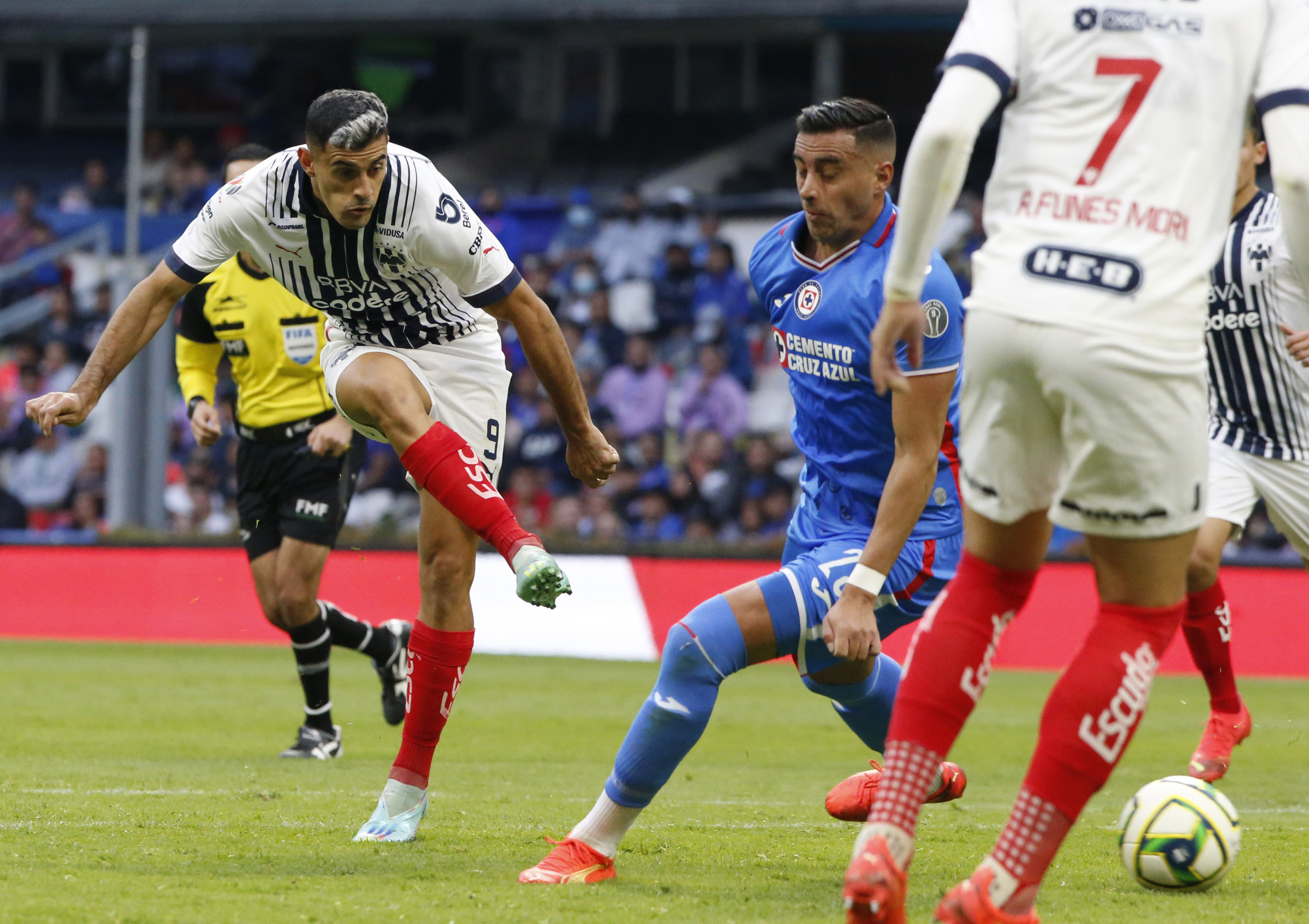 Cruz Azul y Monterrey cuenta con el mismo número de repechaje disputados, con un ligera ventaja en el balance de fases superadas. (AP Foto/Tomás Stargardter)