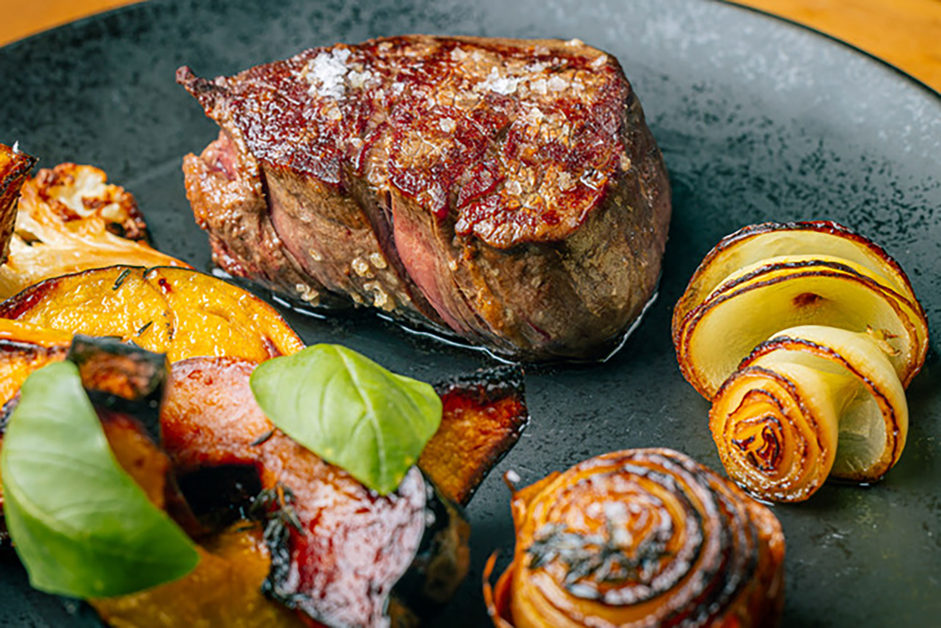 6 de los mejores restaurantes en Miami para amantes de la carne - Infobae, image size:1920x1281