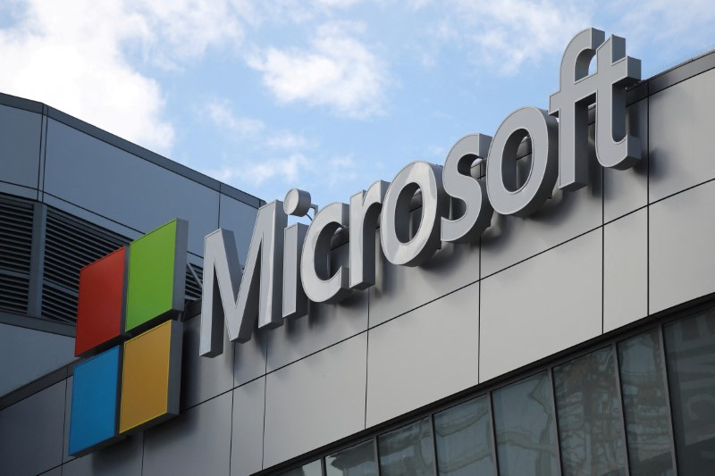 Microsoft y el Ministerio de Cultura se unieron para desarrollar una versión quechua del paquete de Office 365 y Windows 11. REUTERS/Lucy Nicholson