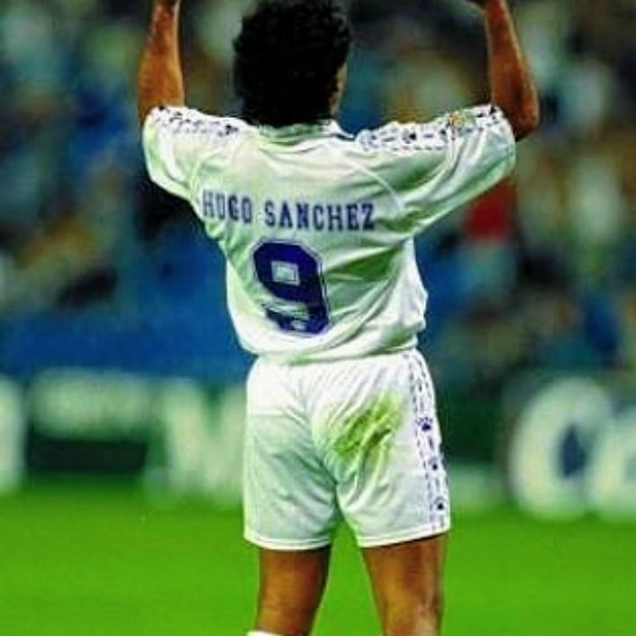 Hugo Sánchez tuvo un reconocido, pero polémico, paso por el Real Madrid (Foto: Instagram/hugosanchez_9)