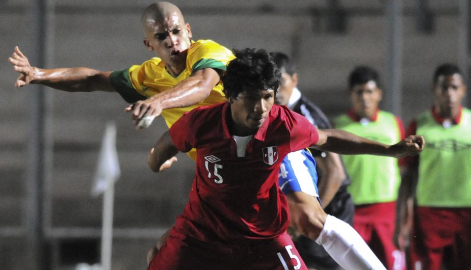 Édison Flores fue una de las figuras de Perú en aquel Sudamericano Sub 20 (AP Photo/Marcos Garcia).