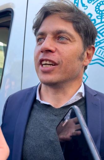 Kicillof, en Berazategui, admitió que analiza despegar la elección provincial de la nacional (Captura: panóptico sur noticias)