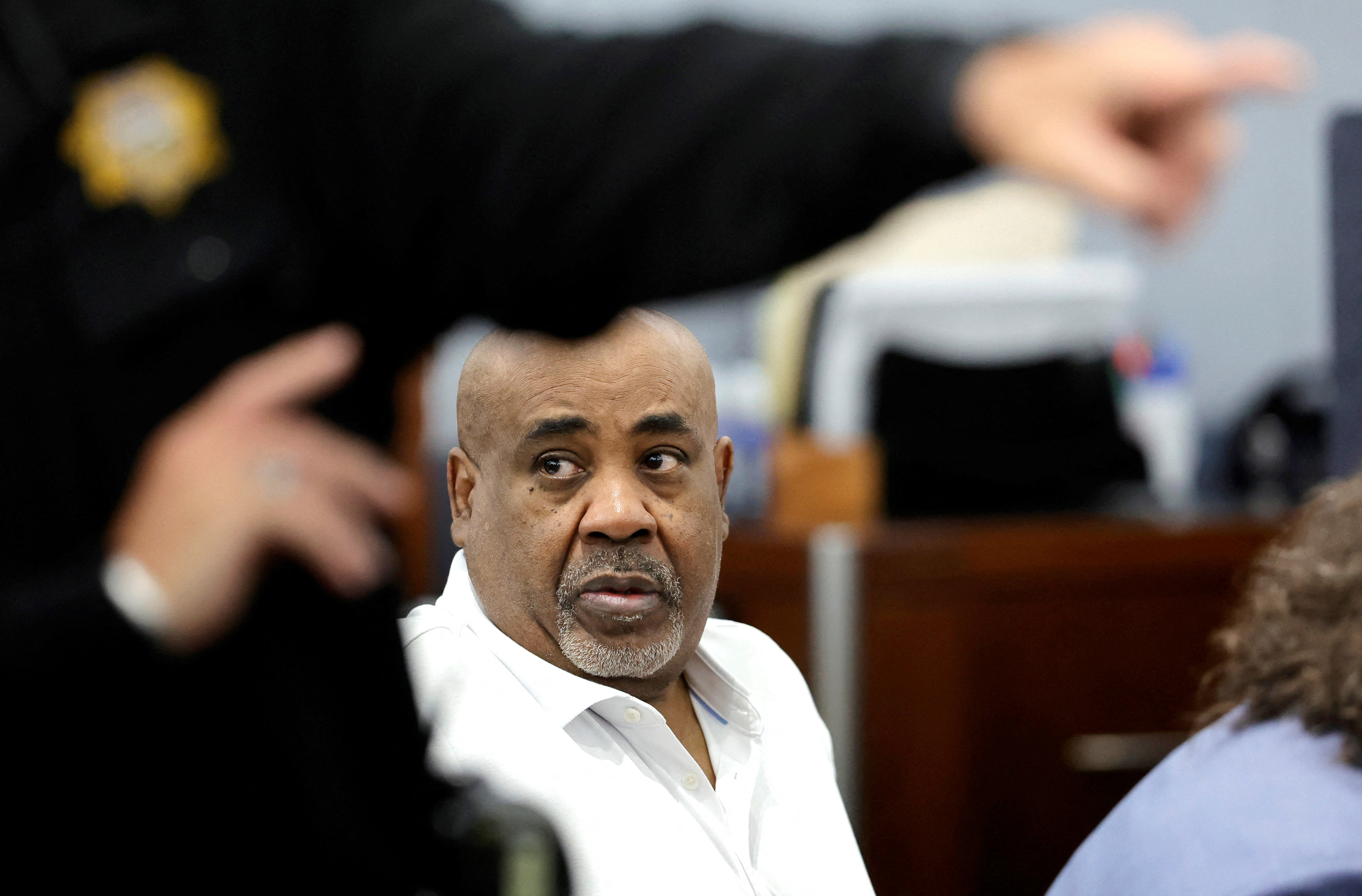 Escribi&oacute; que plane&oacute; el asesinato de Tupac Shakur, cobr&oacute; por contarlo y ahora dice que fue pura ficci&oacute;n