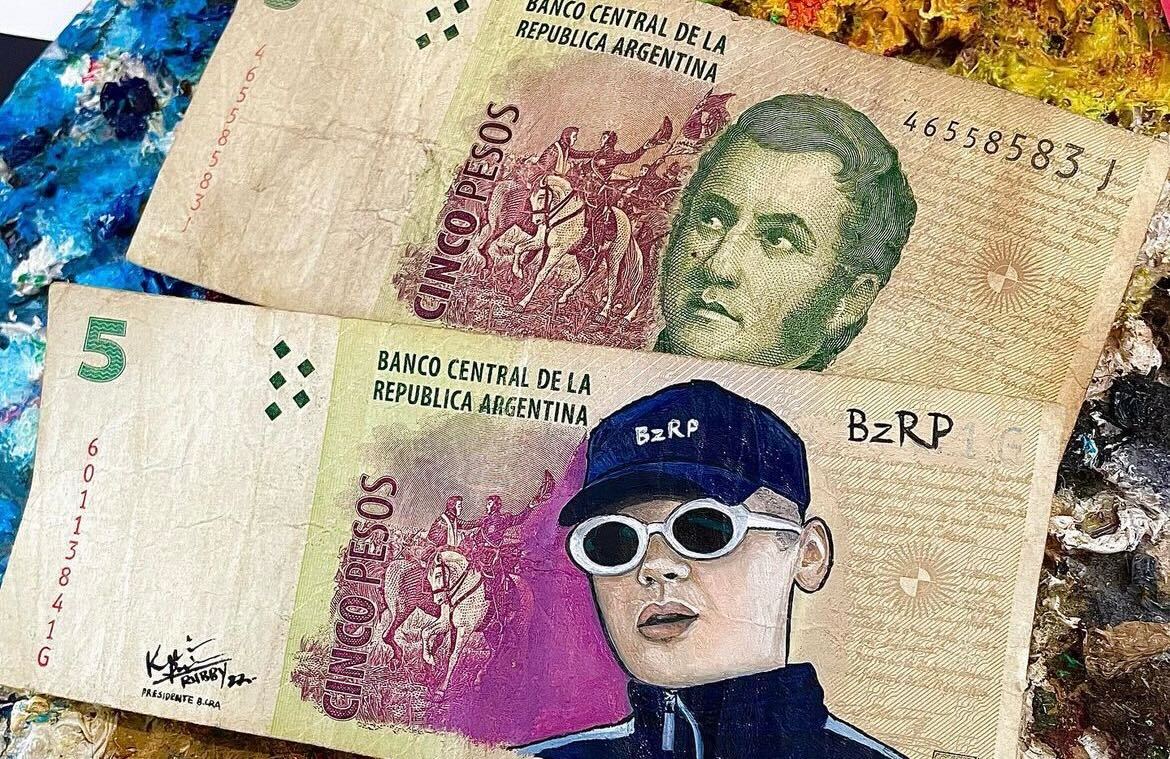 Billete tributo al productor argentino Bizarrap. (Foto del Instagram de La Chama que pinta billetes)