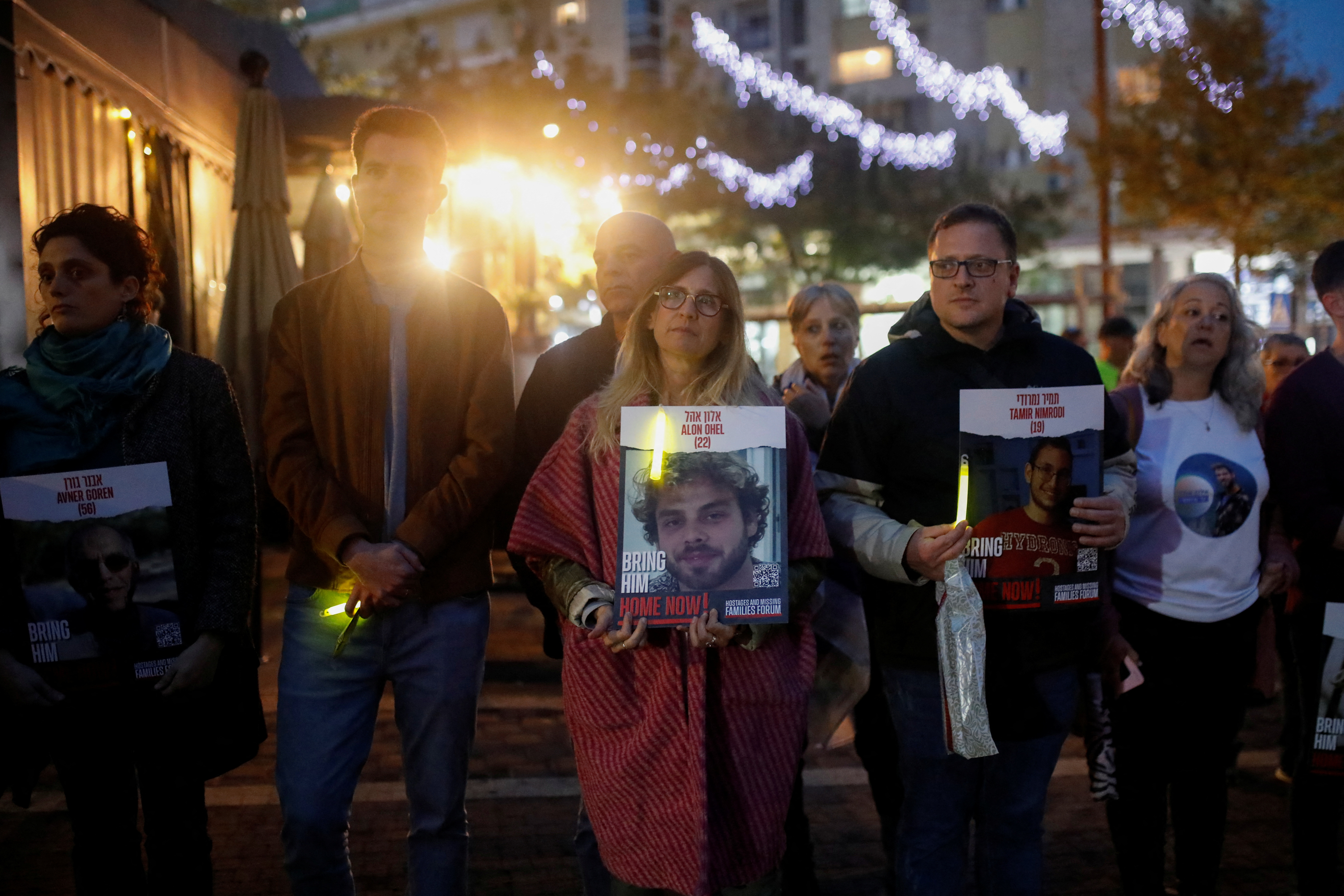 El crudo testimonio de la madre de un rehén israelí en Gaza al saber que sigue con vida: “Ha estado encadenado”