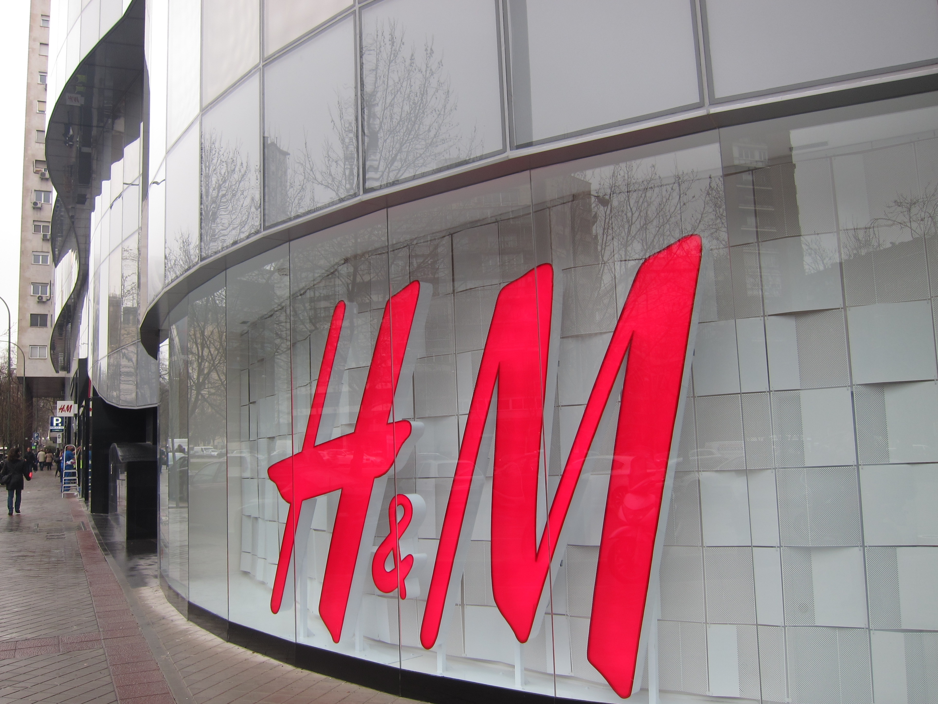Necesitar Enseñando malla La cadena de ropa H&M anunció la suspensión de sus ventas en Rusia por la  invasión a Ucrania - Infobae
