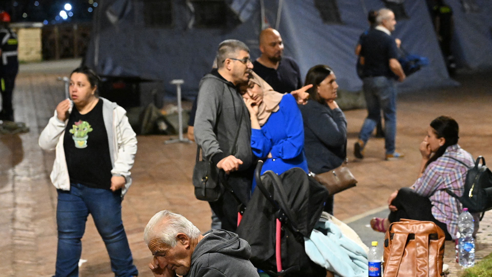 Pánico en Nápoles: 49 terremotos en cadena sacudieron la región